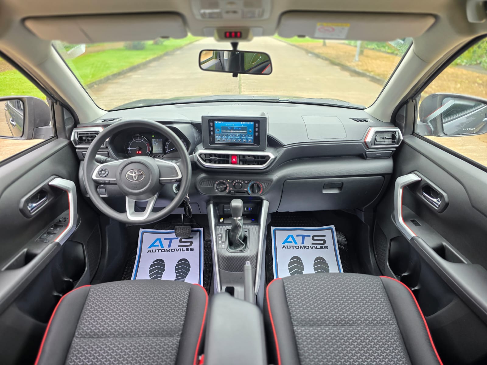 
								Toyota Raize E full									