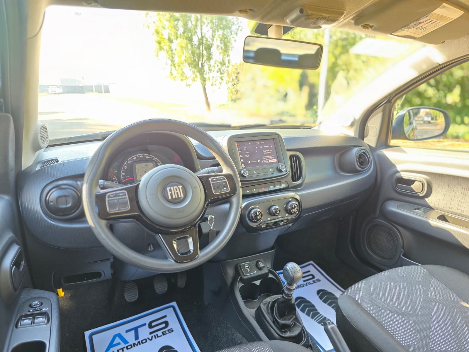 
								Fiat MOBI LIKE full									