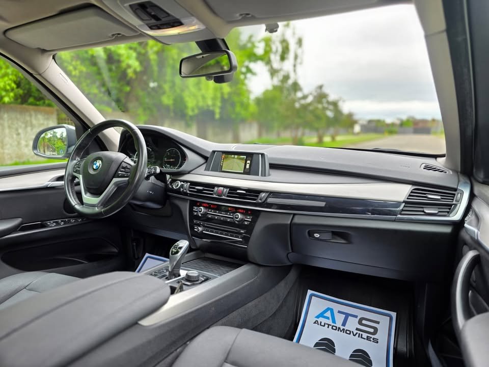 
								BMW X5 S-DRIVE full									