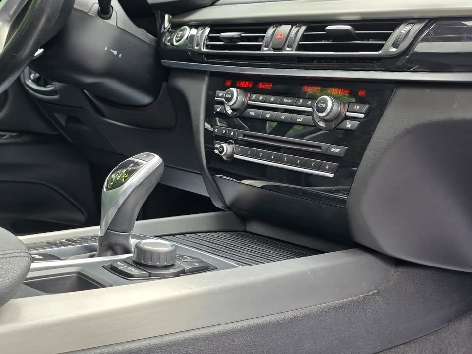 
								BMW X5 S-DRIVE full									