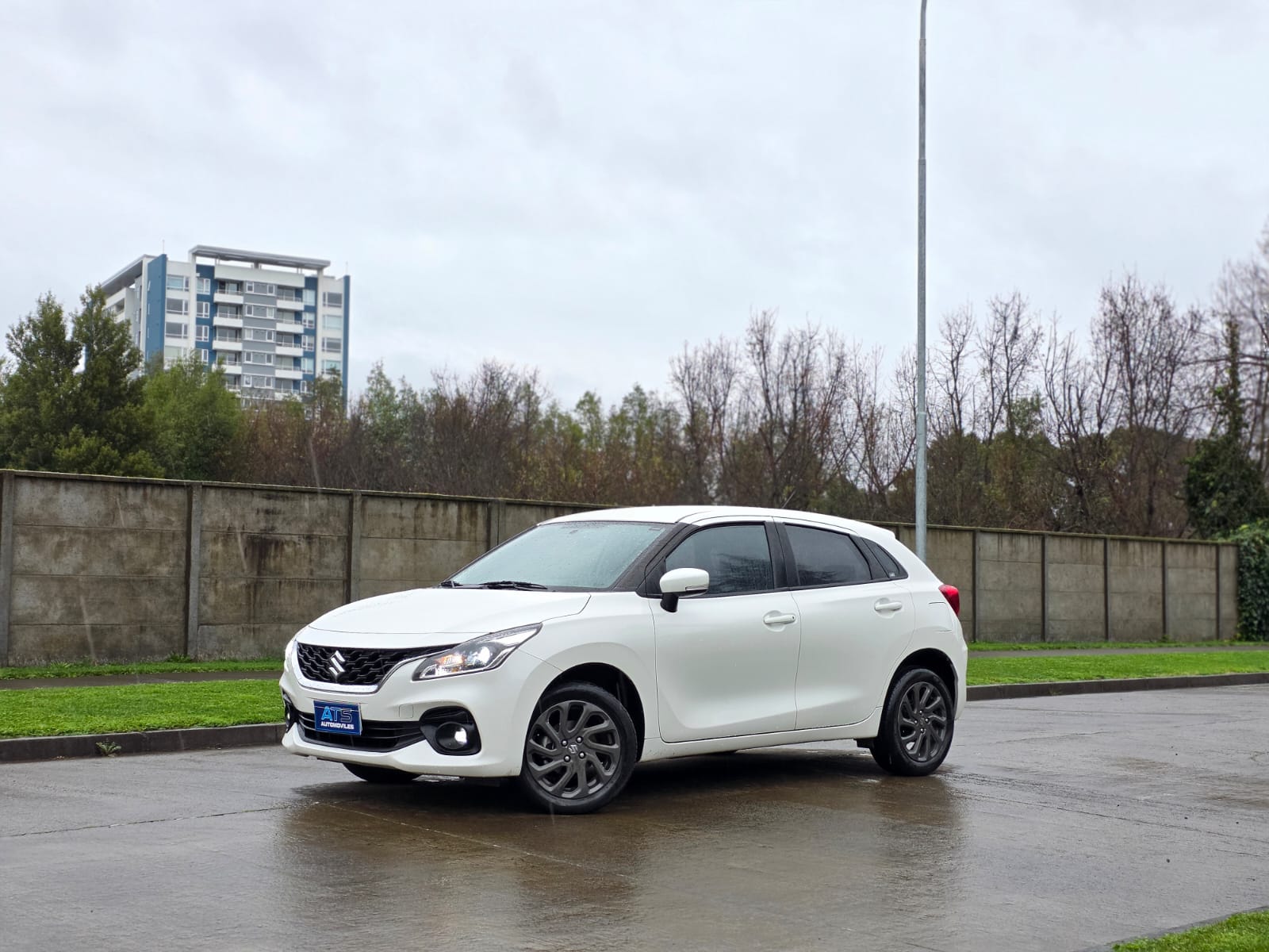 
								Suzuki Baleno GLS full									
