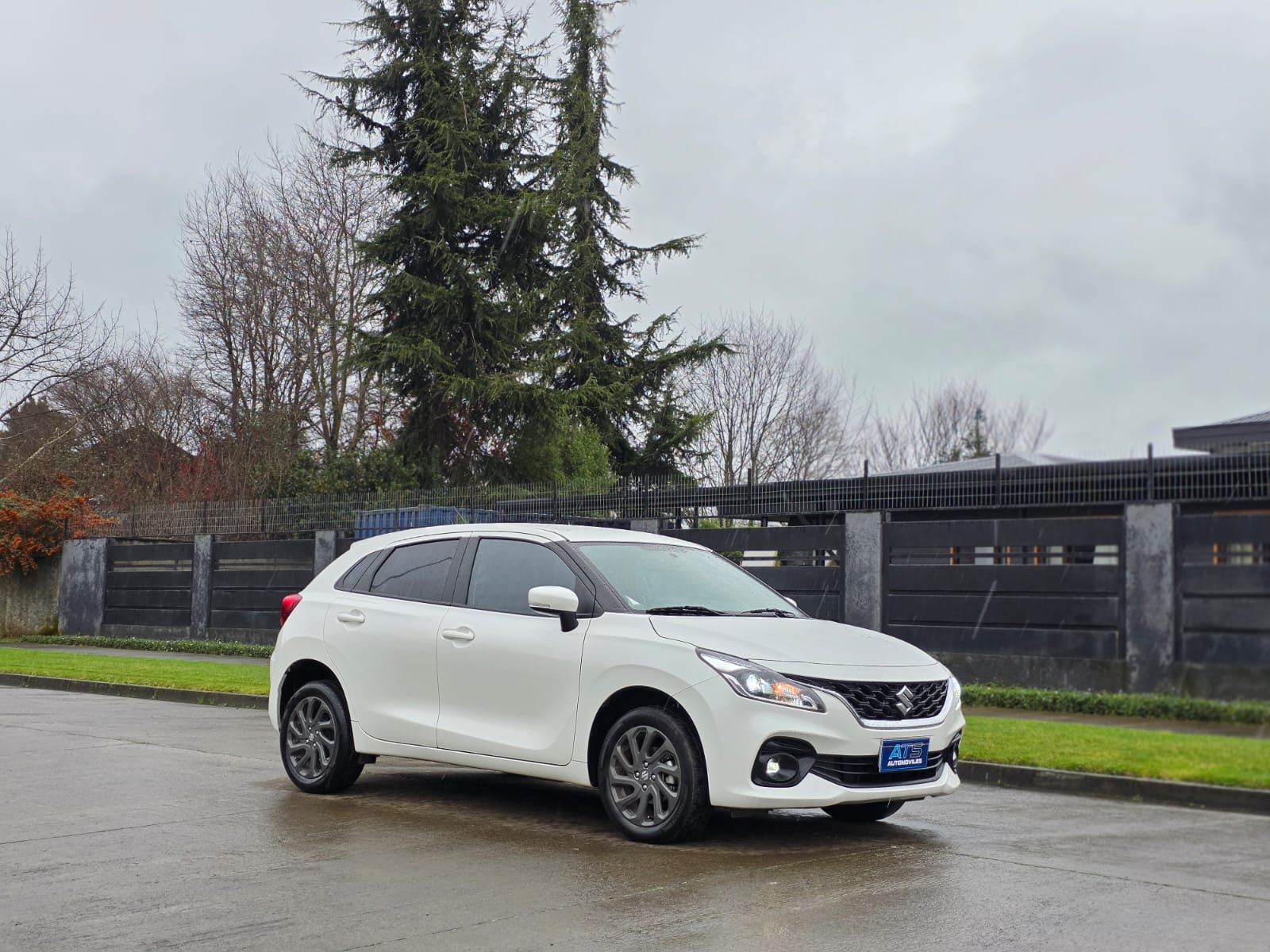 
								Suzuki Baleno GLS full									