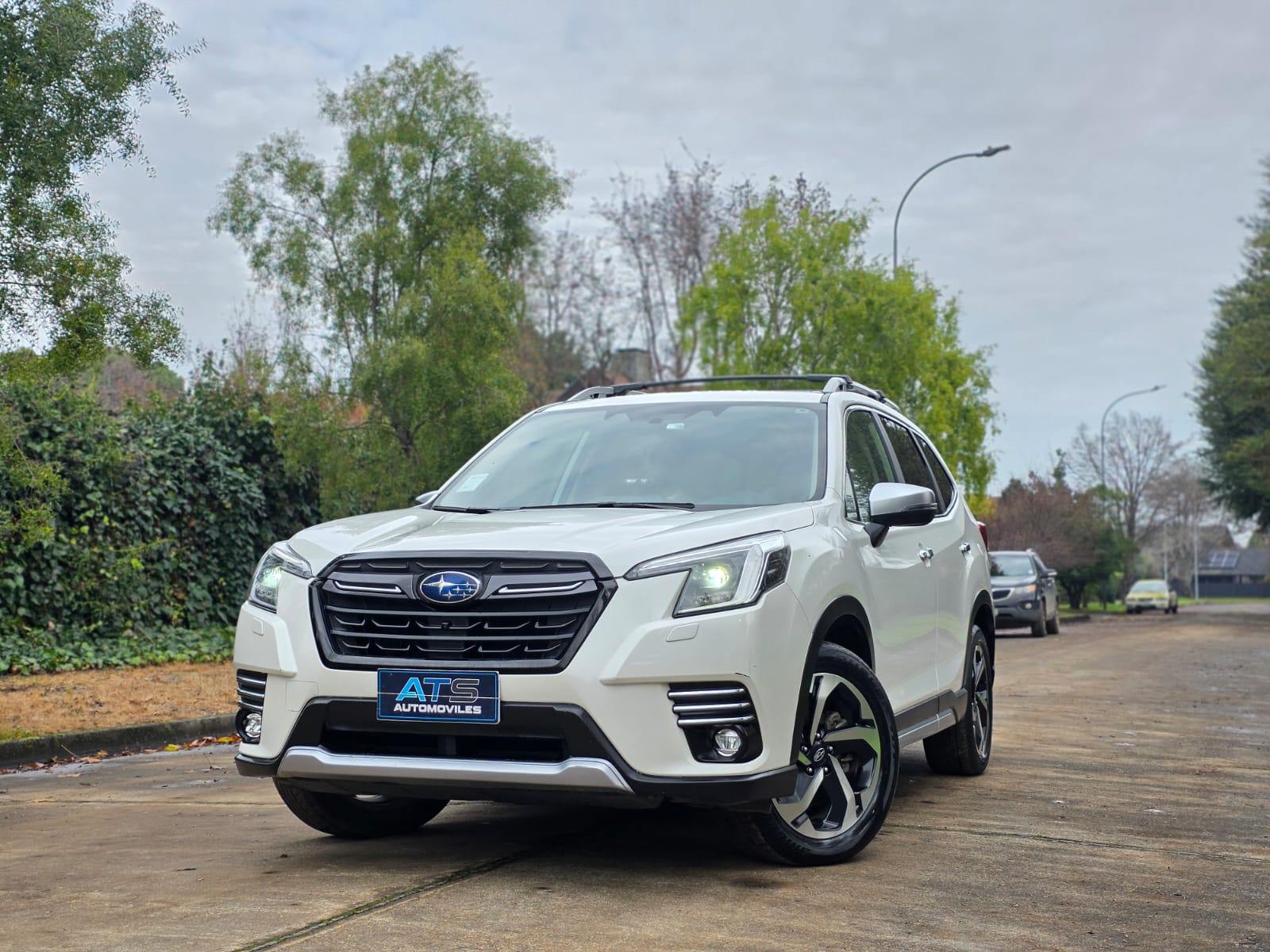
								Subaru Forester Limited Eyesight full									