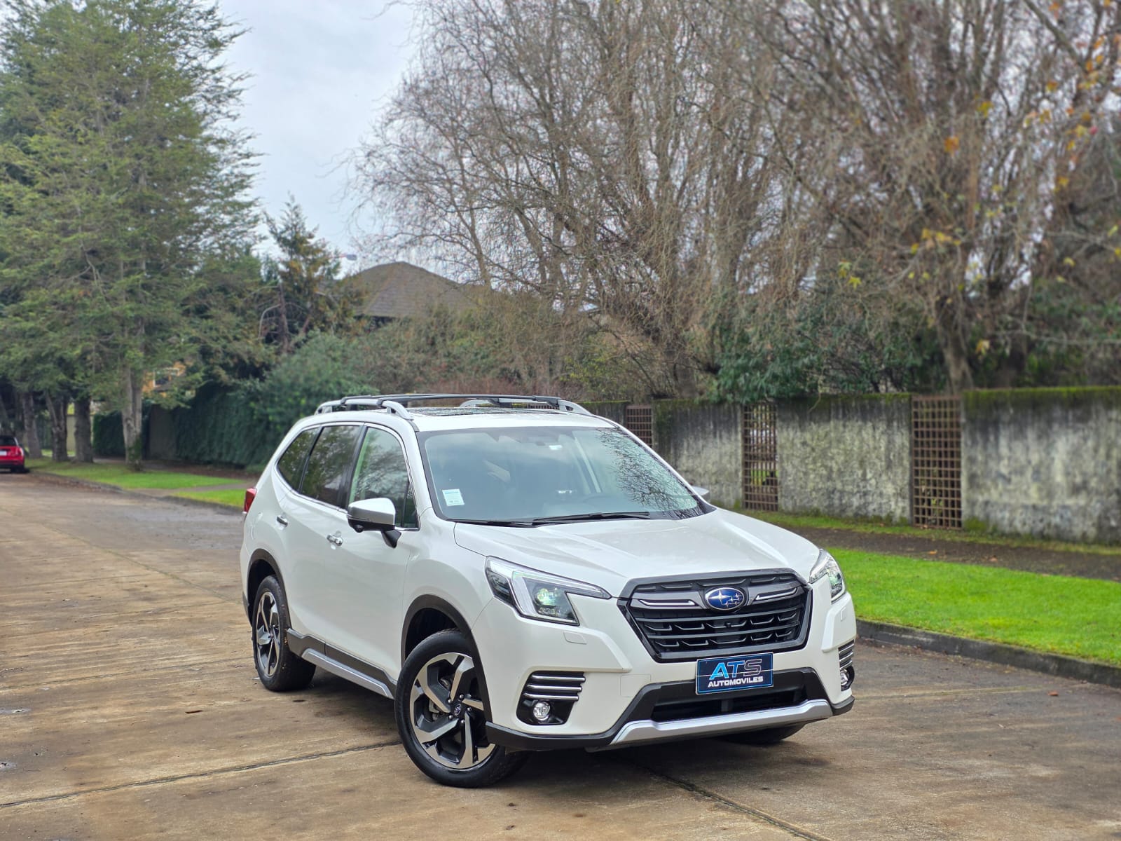 
								Subaru Forester Limited Eyesight full									