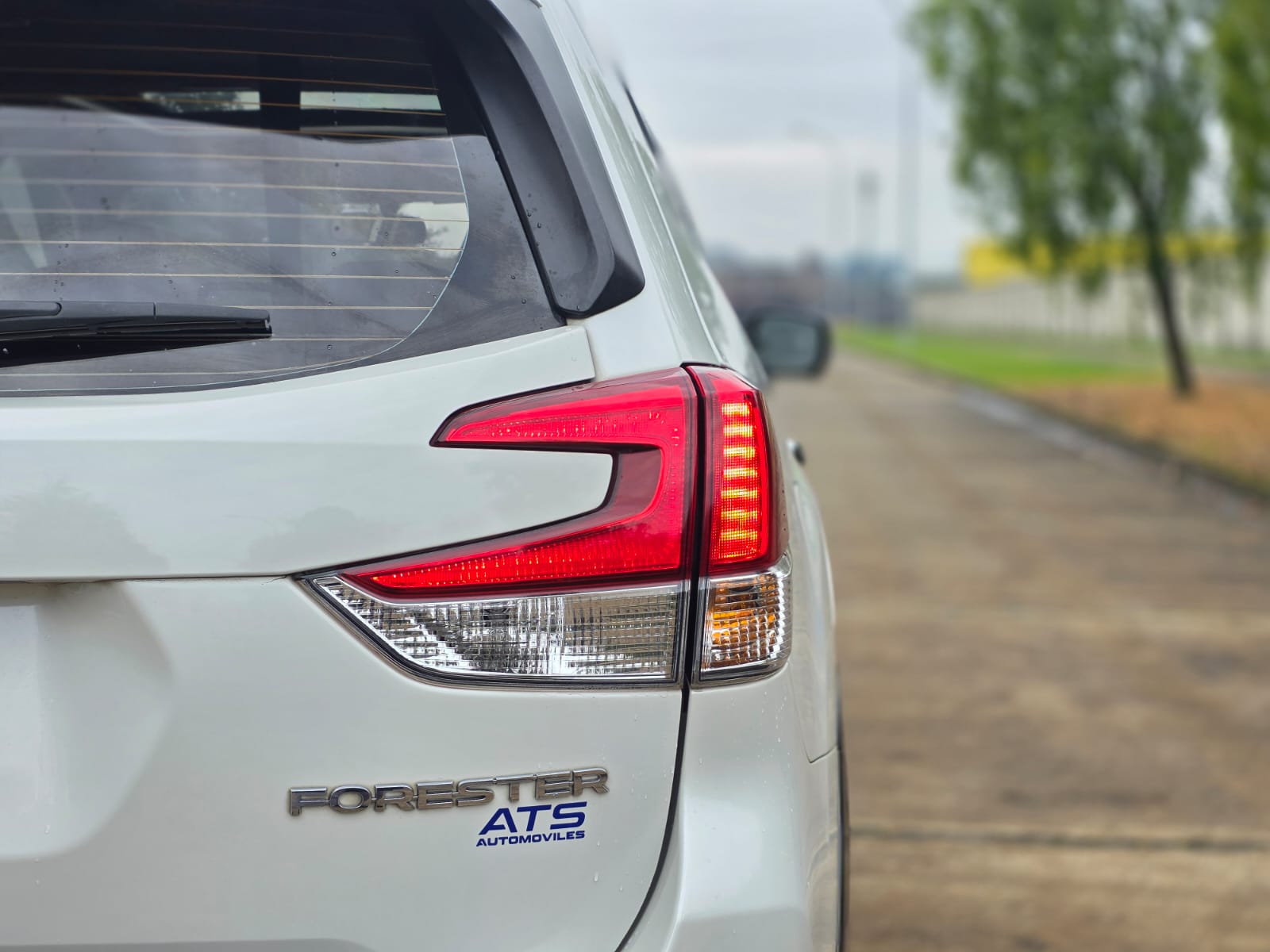 
								Subaru Forester Limited Eyesight full									