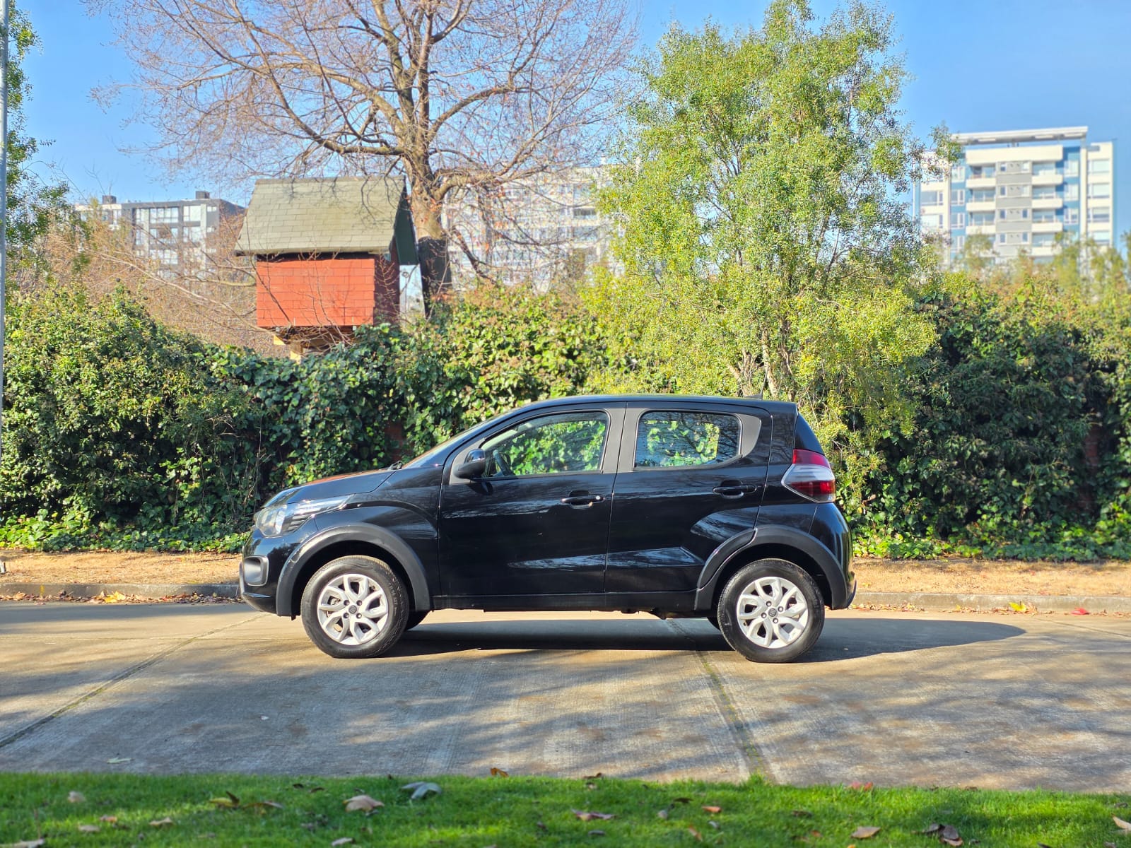 
								Fiat MOBI LIKE full									