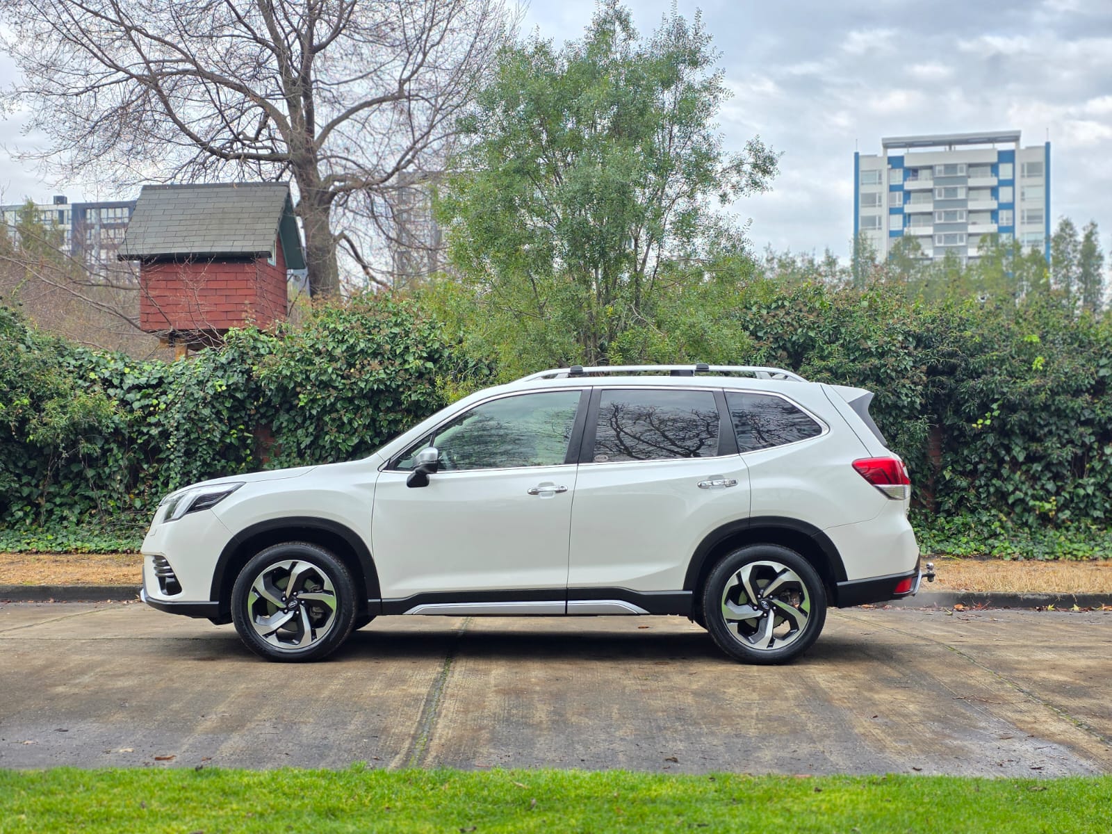 
								Subaru Forester Limited Eyesight full									