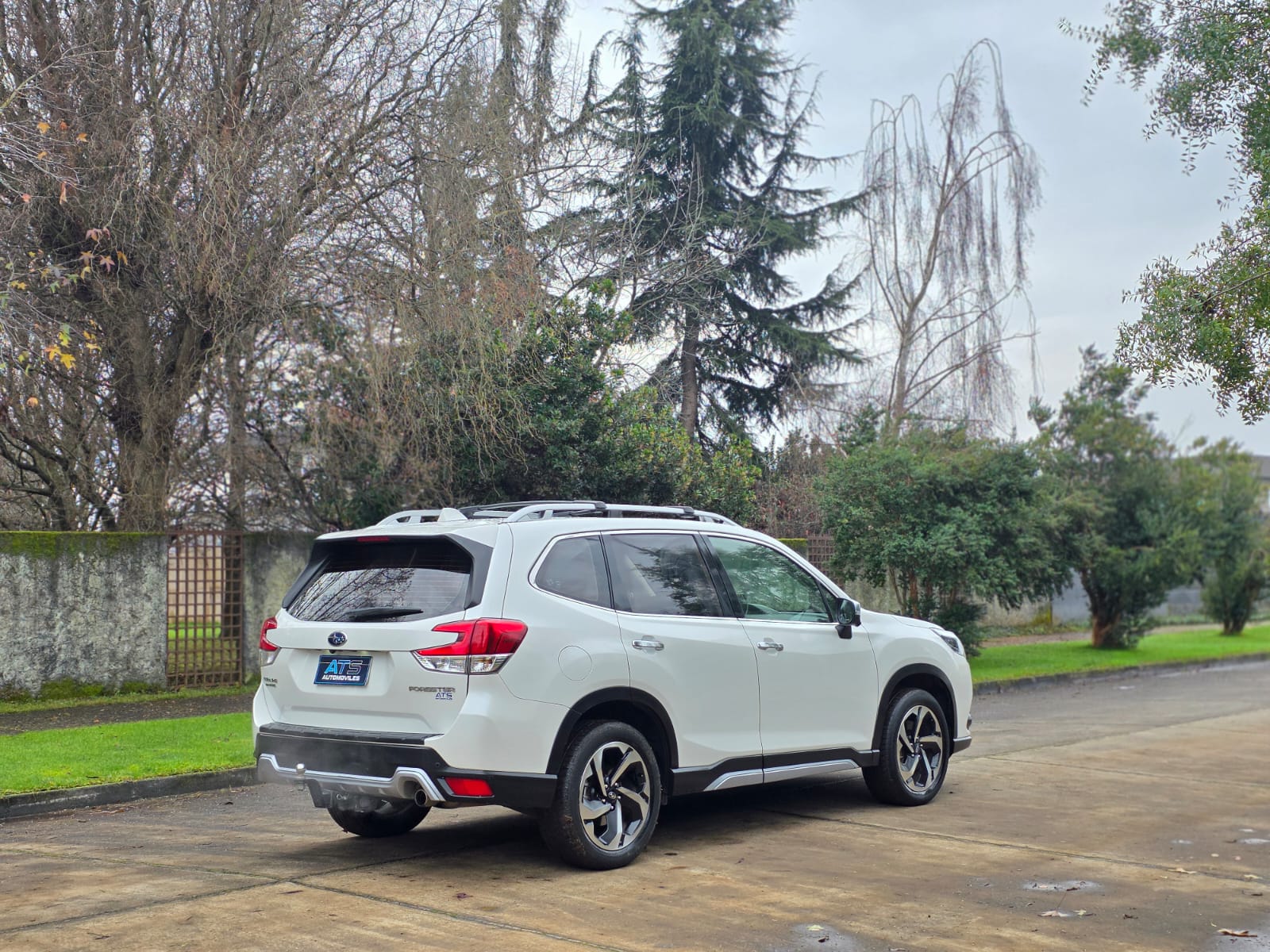 
								Subaru Forester Limited Eyesight full									