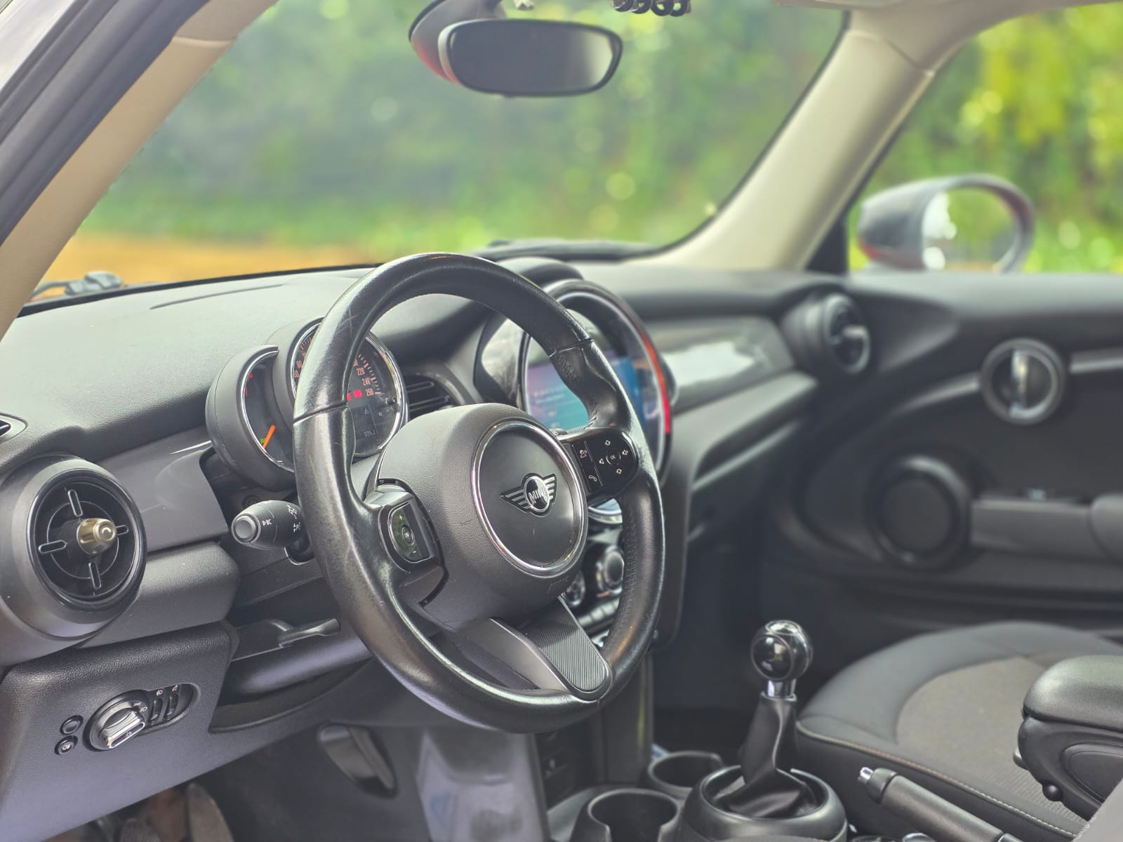 
								Mini Cooper SALT full									