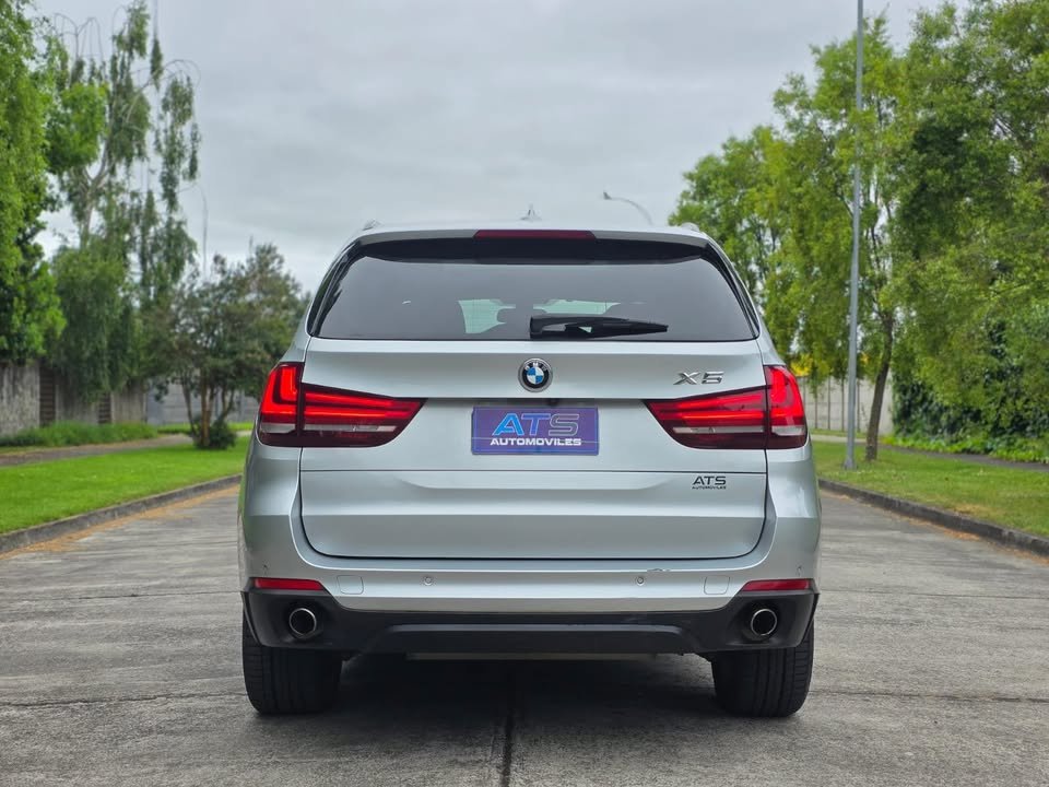 
								BMW X5 S-DRIVE full									