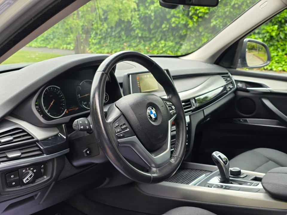 
								BMW X5 S-DRIVE full									