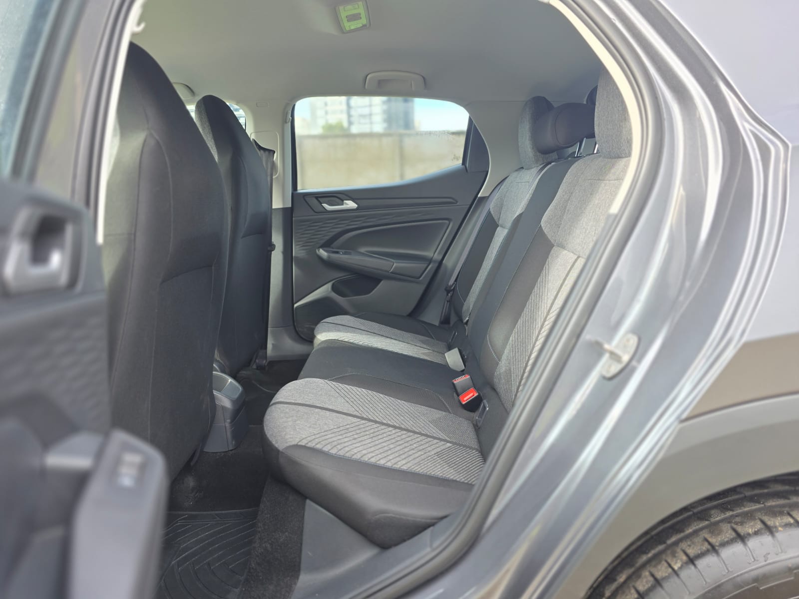 
								Volkswagen NEW TERA COMFORT full									