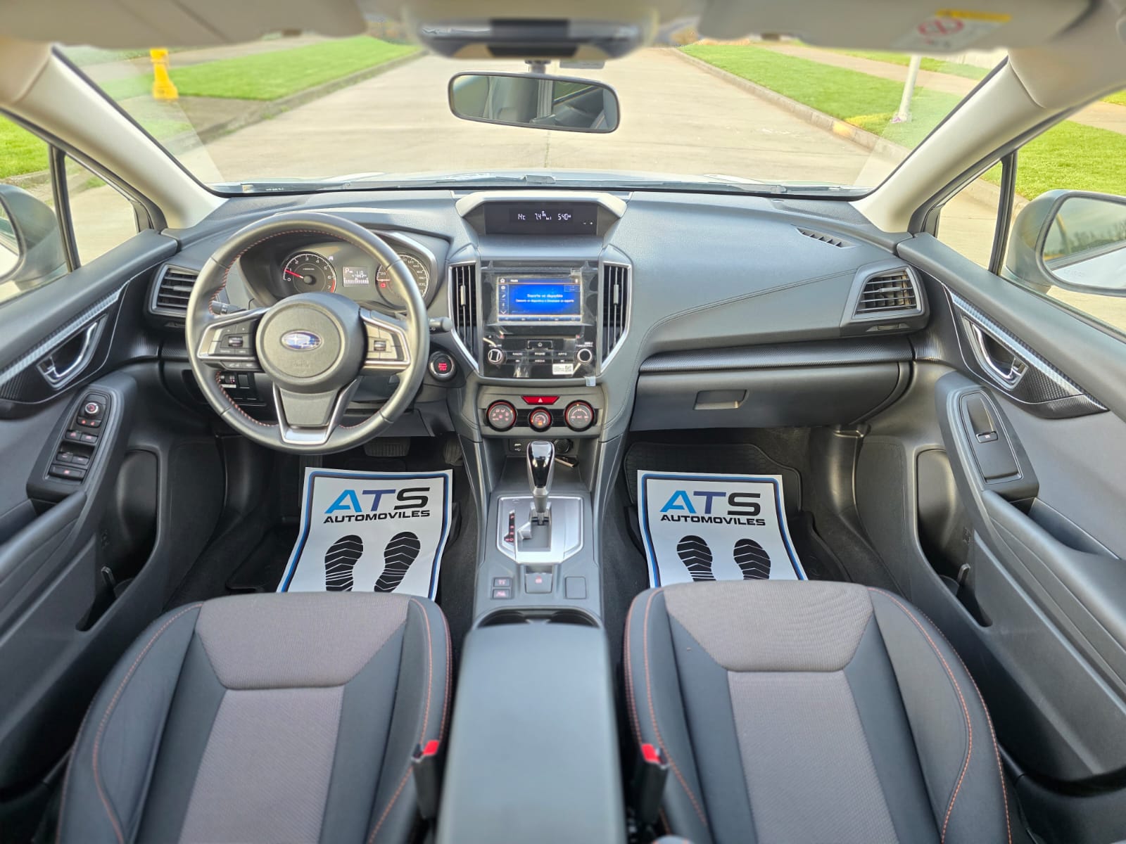 
								Subaru New XV 2.0 AWD CVT full									