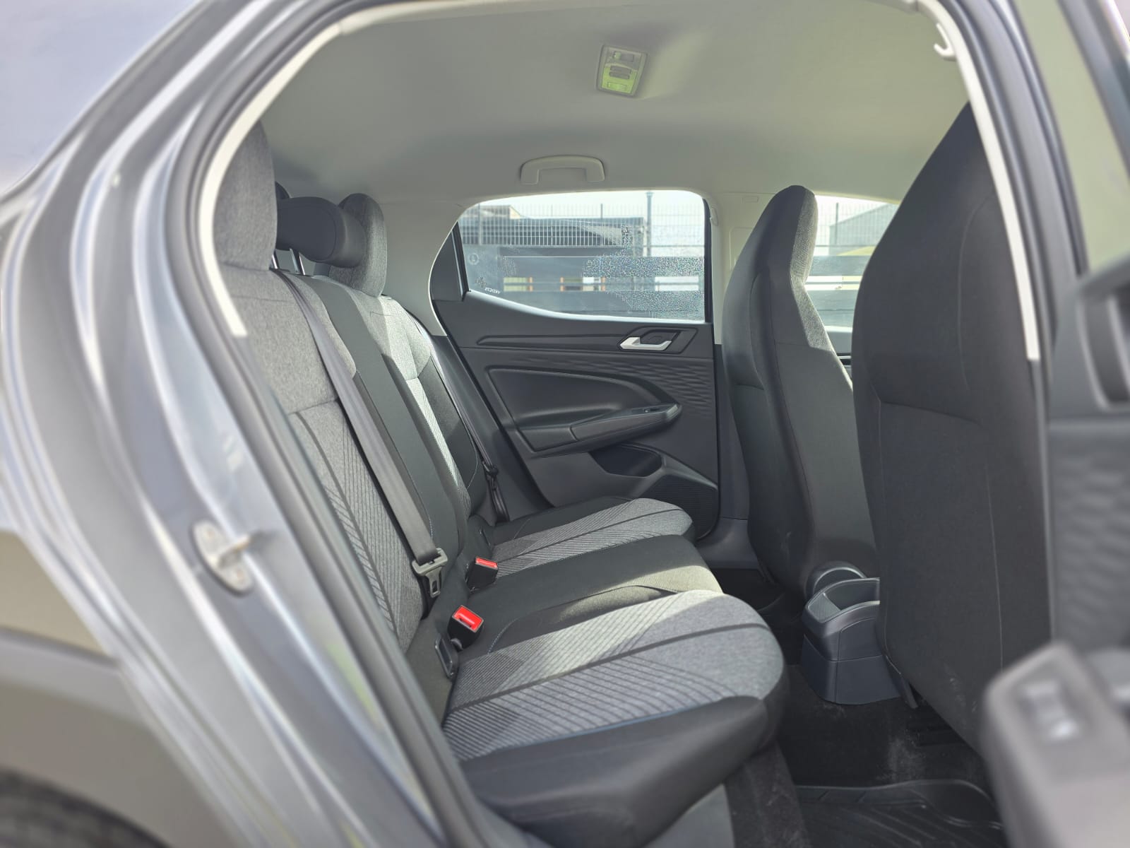 
								Volkswagen NEW TERA COMFORT full									