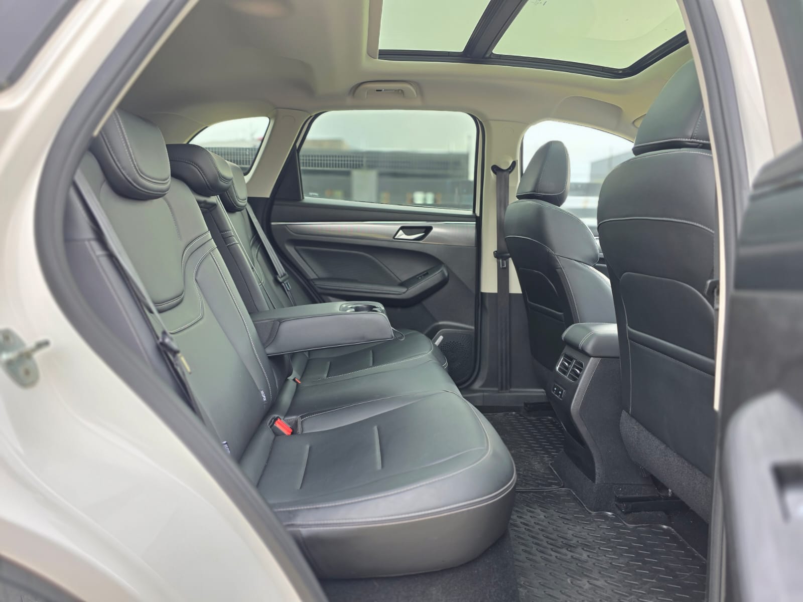 
								Haval JOLION DELUXE full									