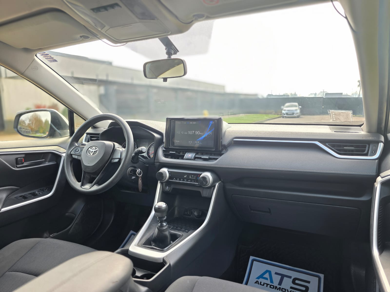 
								Toyota New Rav4 full									