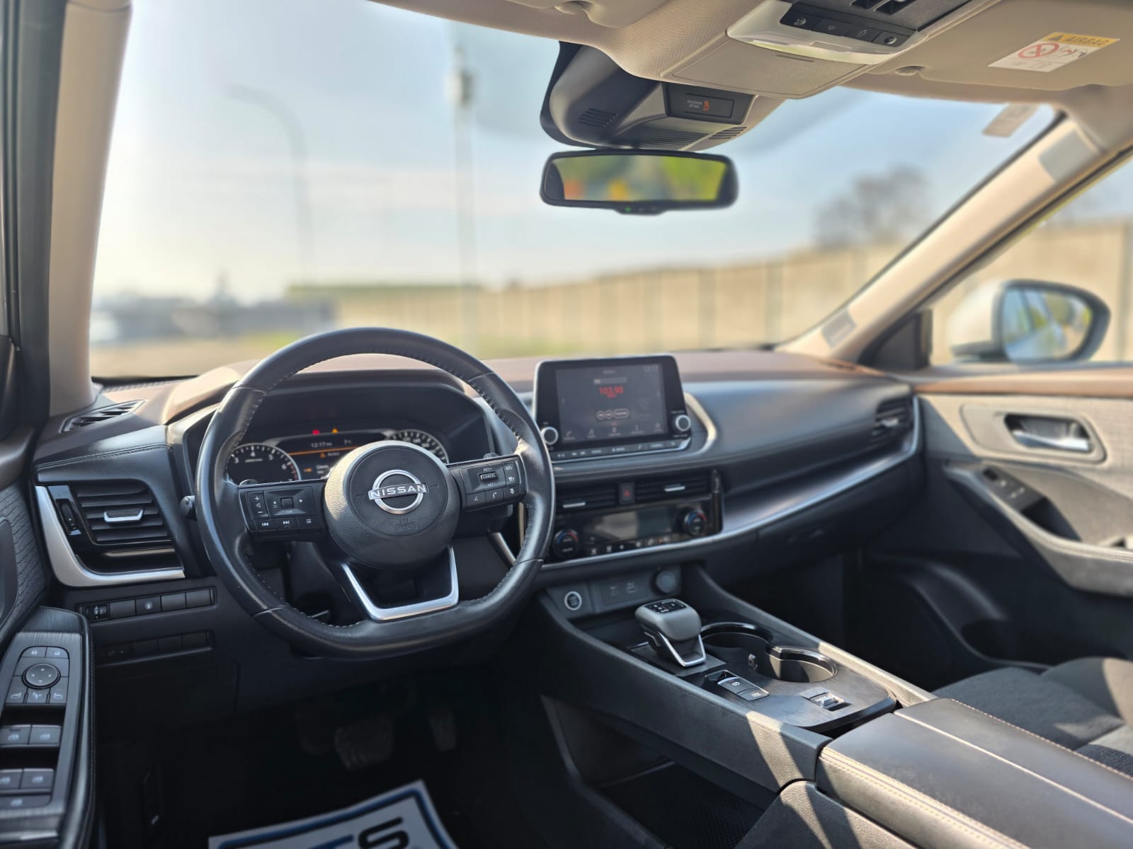 
								Nissan New XTRAIL ADVANCE full									