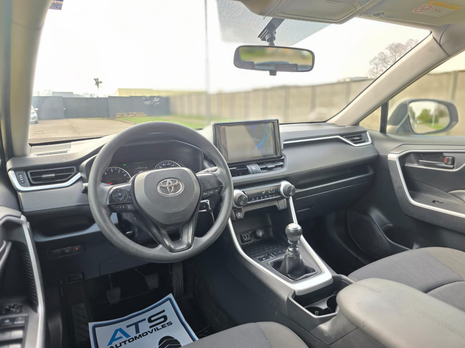 
								Toyota New Rav4 full									
