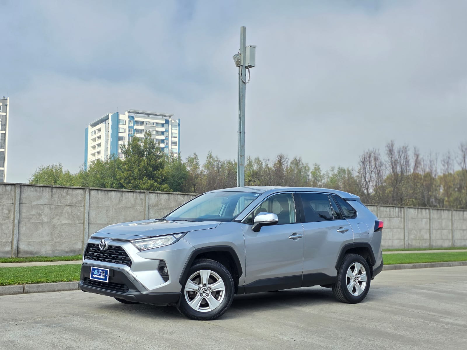 
								Toyota New Rav4 full									