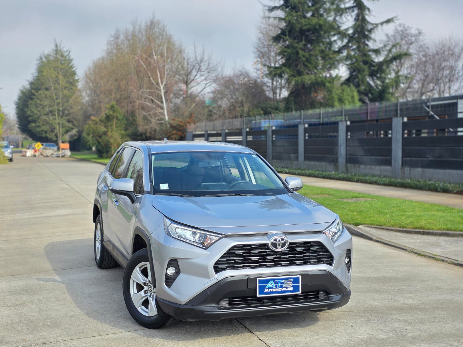 
								Toyota New Rav4 full									