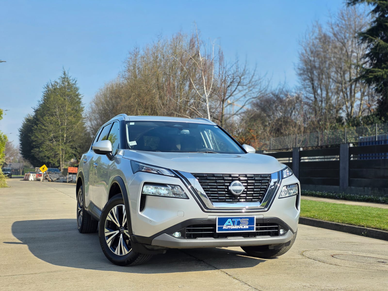 
								Nissan New XTRAIL ADVANCE full									