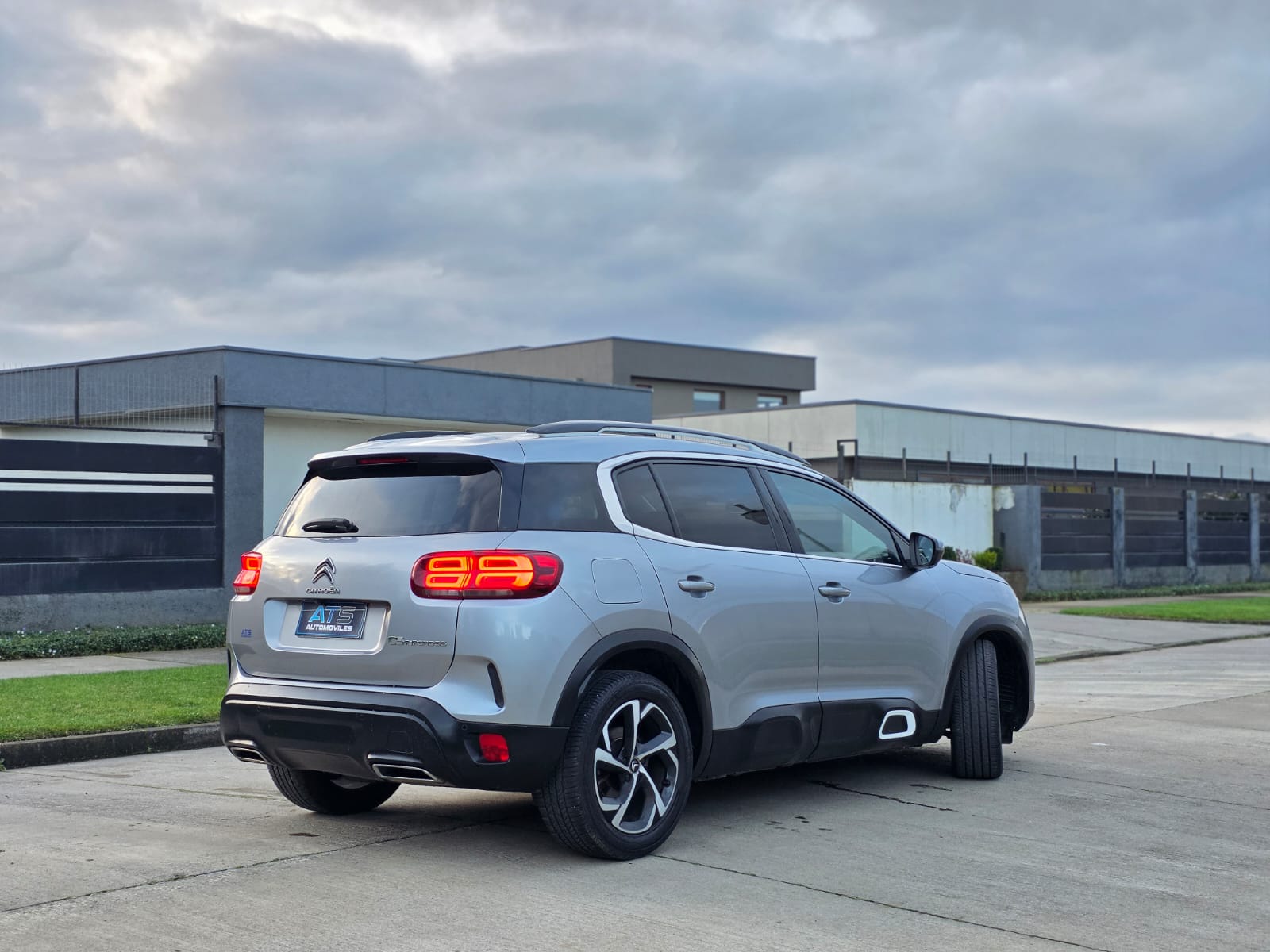 
								Citroen C5 Aircross SHINE full									