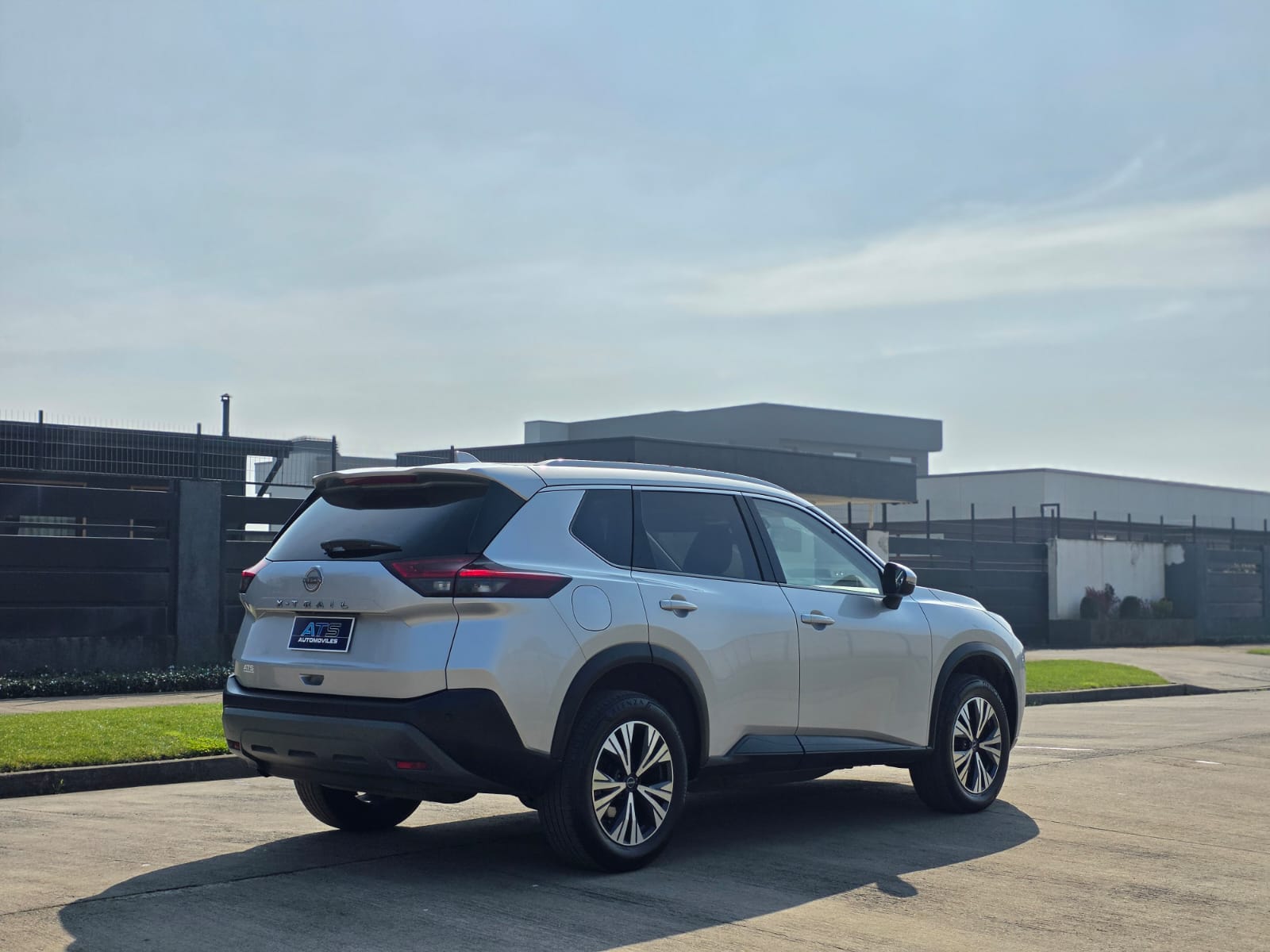 
								Nissan New XTRAIL ADVANCE full									