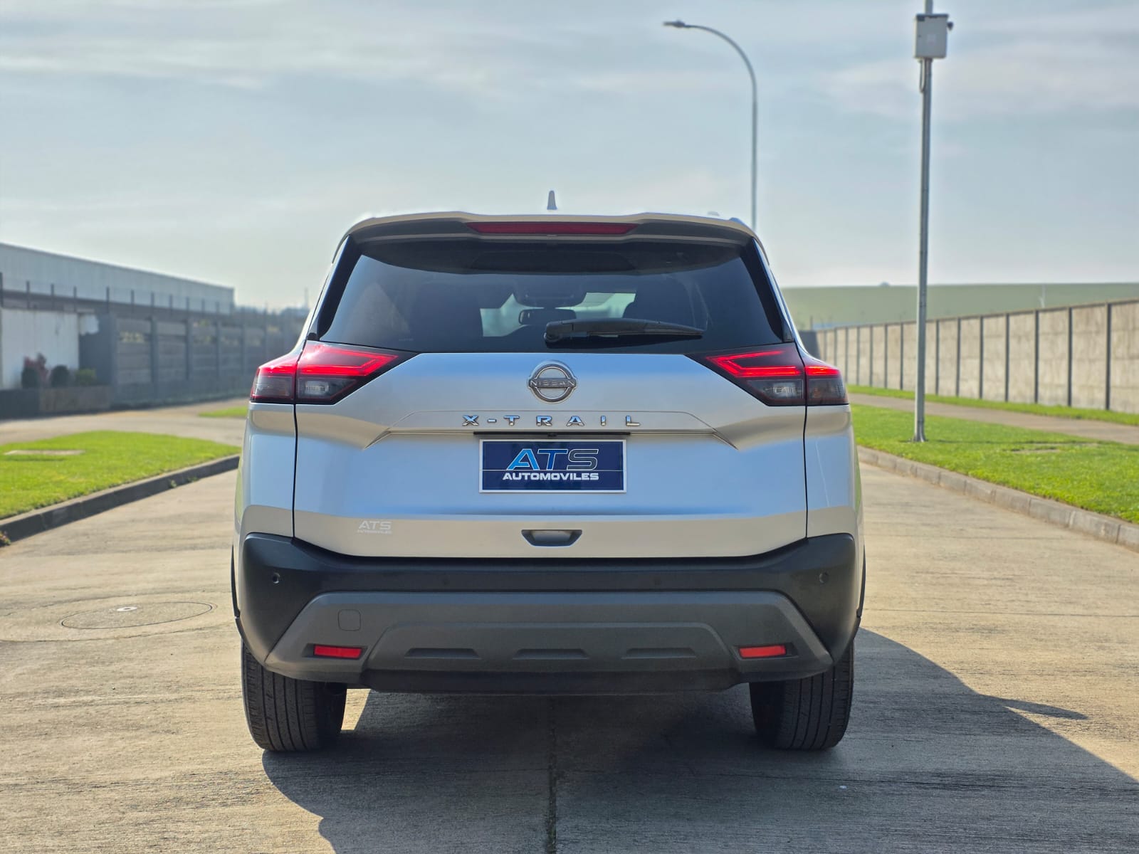 
								Nissan New XTRAIL ADVANCE full									