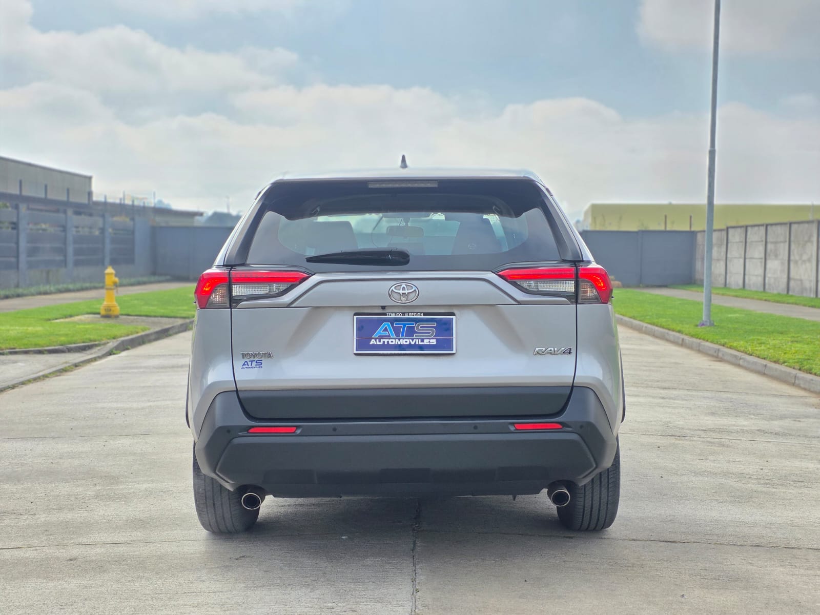 
								Toyota New Rav4 full									