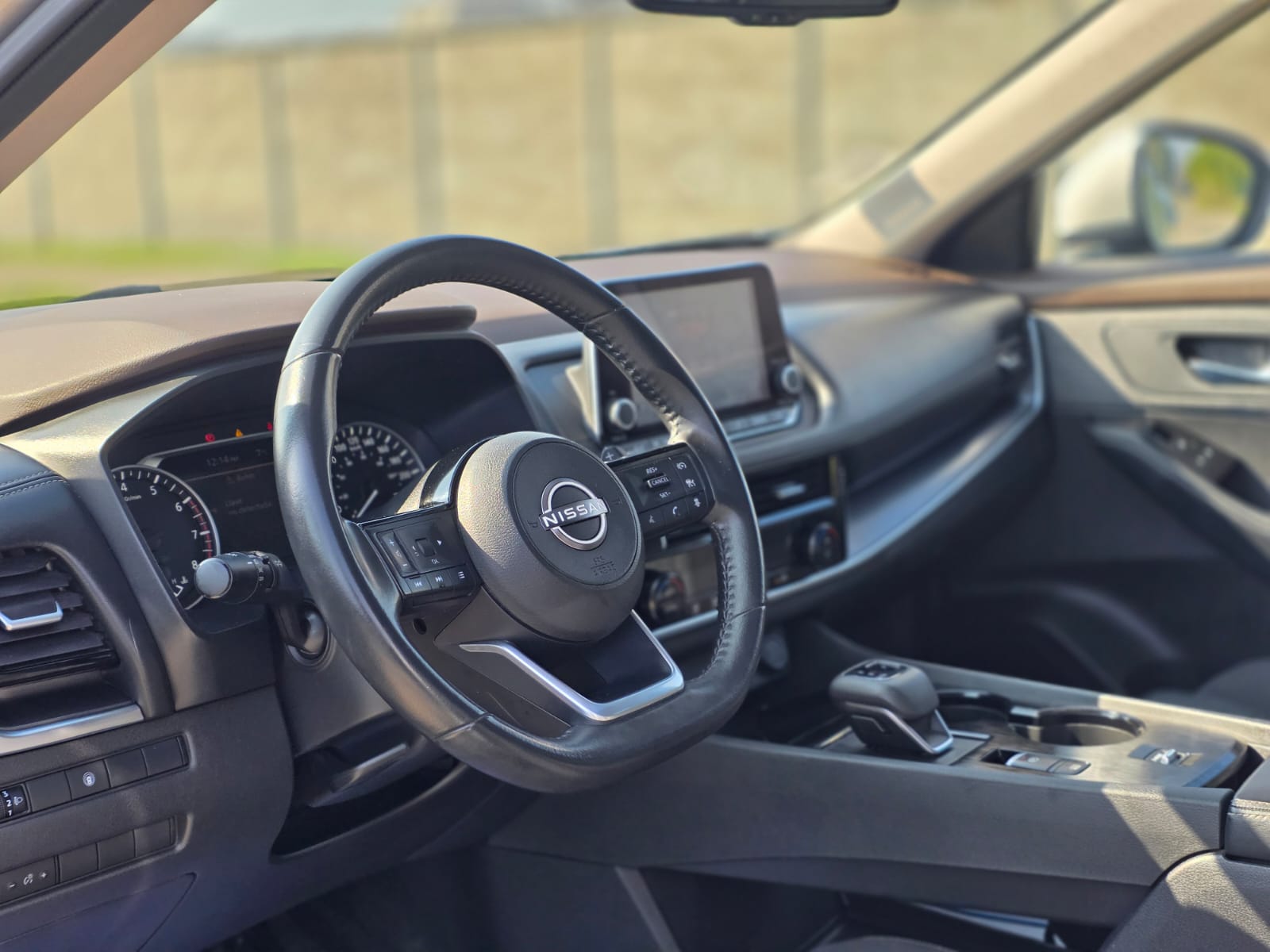 
								Nissan New XTRAIL ADVANCE full									