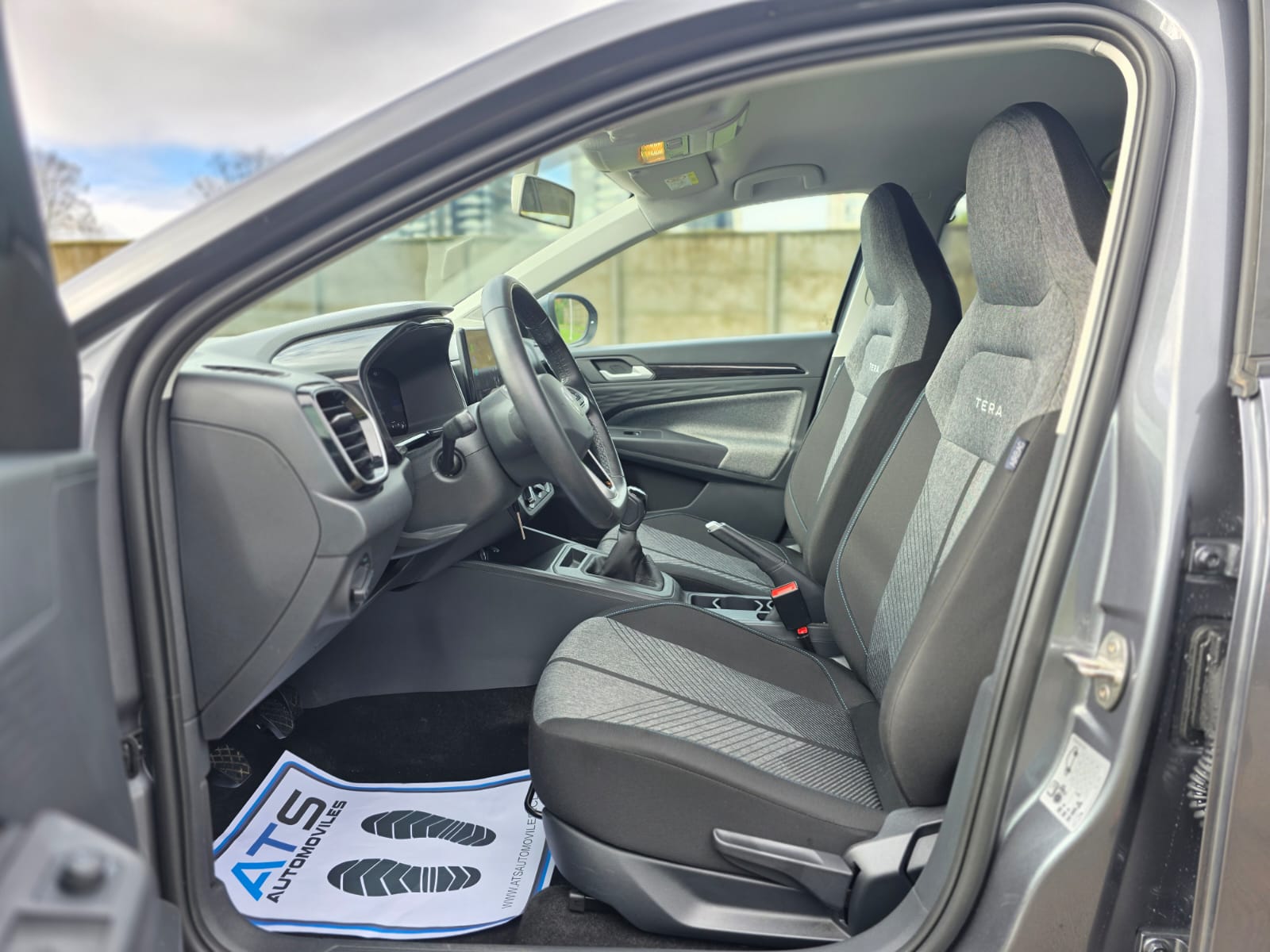 
								Volkswagen NEW TERA COMFORT full									