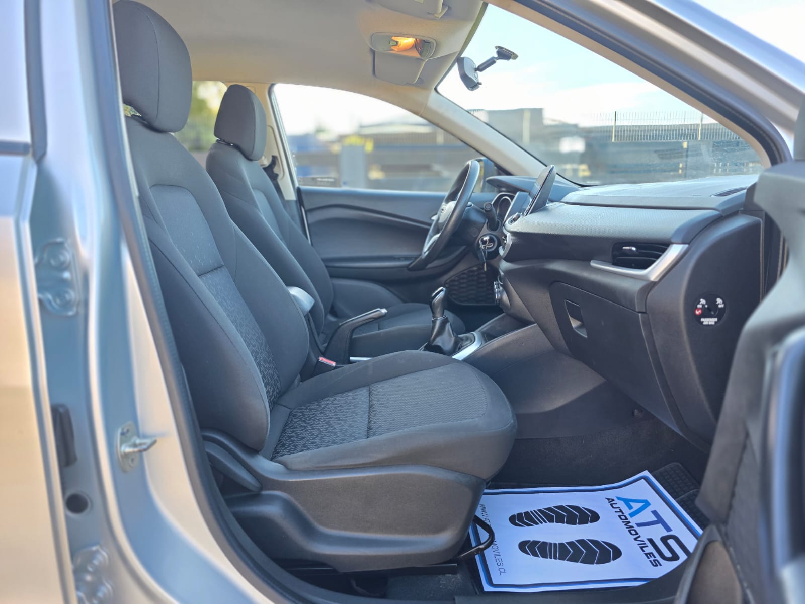 
								Chevrolet TRACKER LS full									