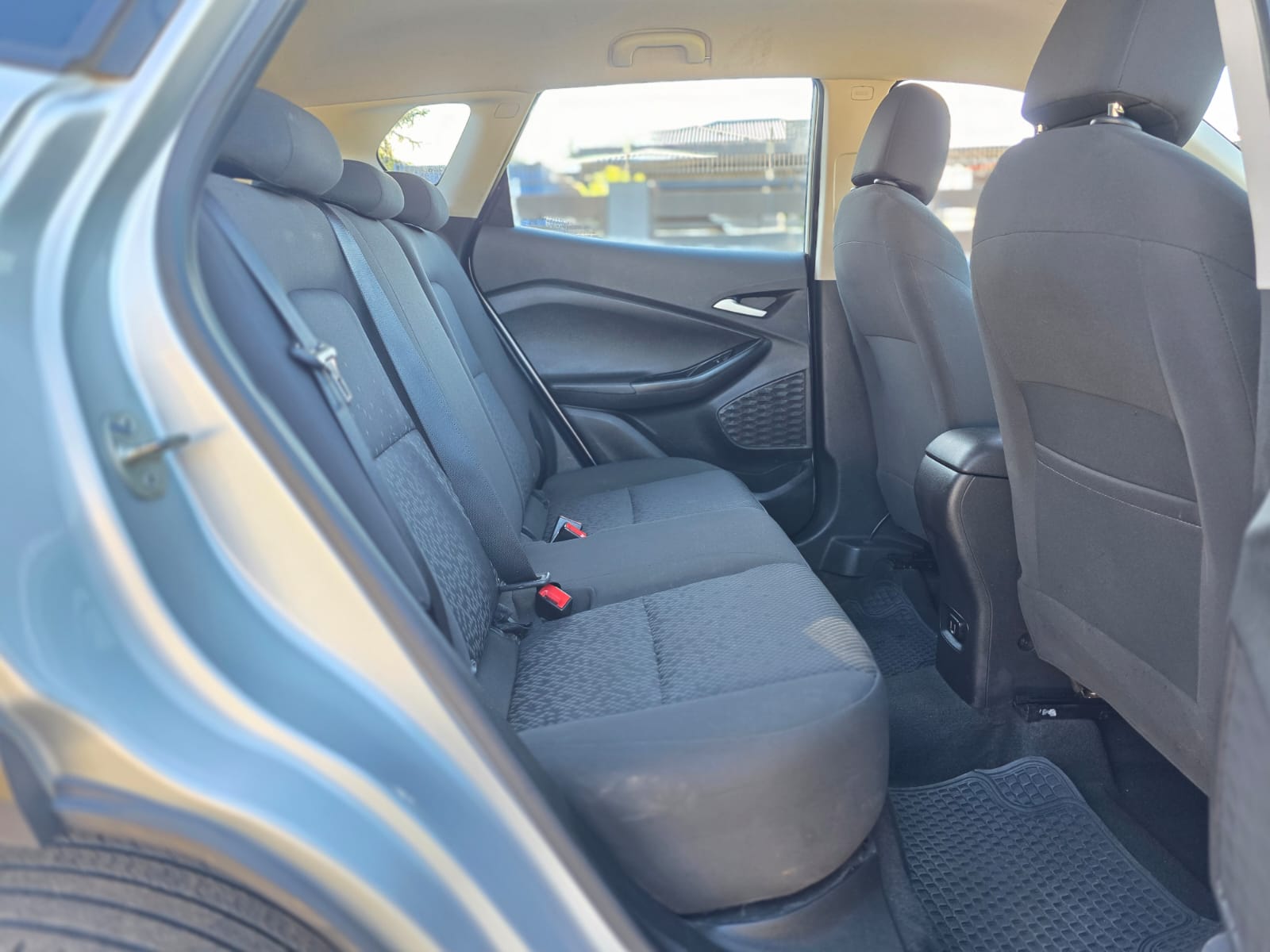 
								Chevrolet TRACKER LS full									