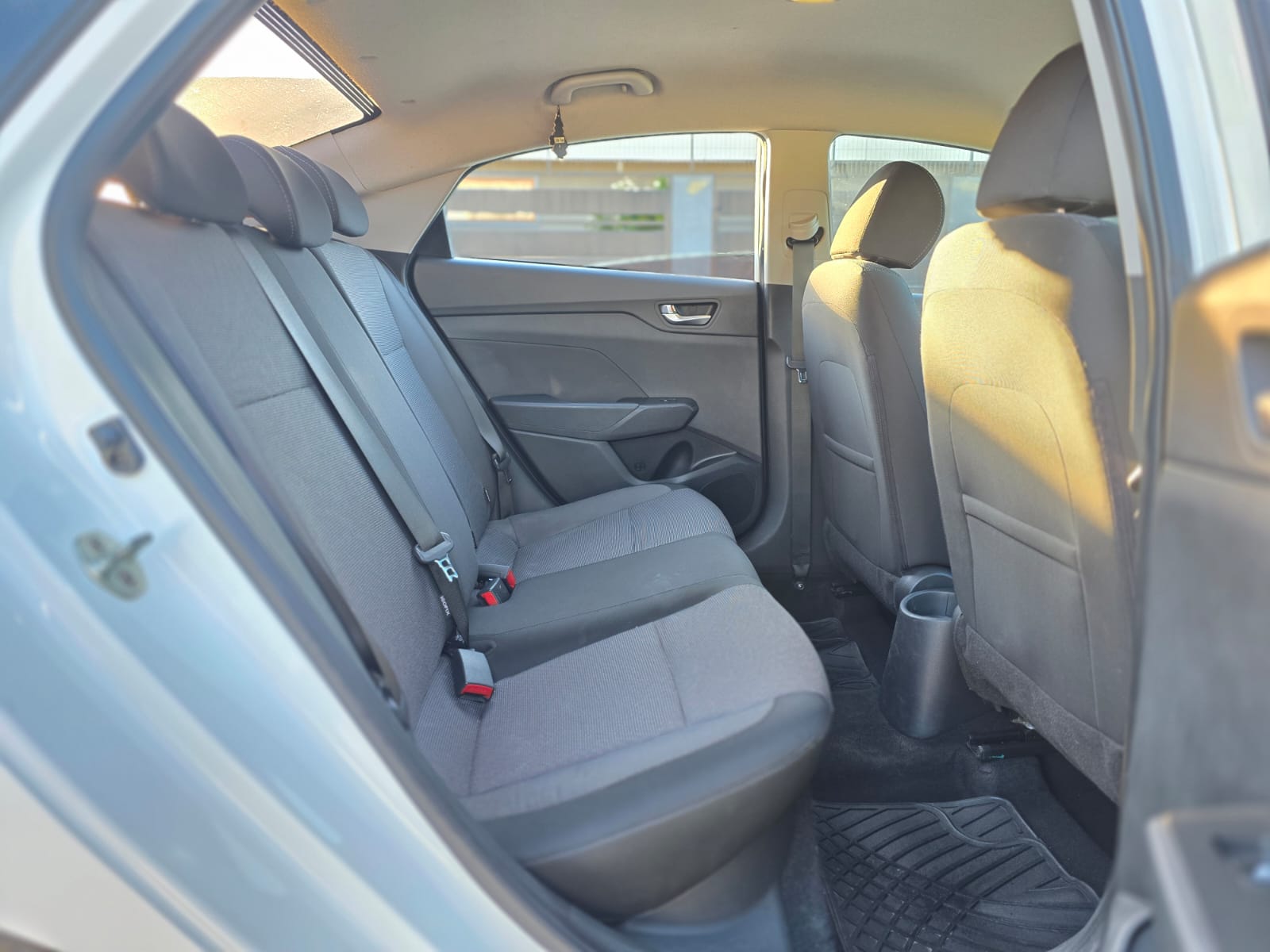 
								Hyundai ACCENT PLUS full									