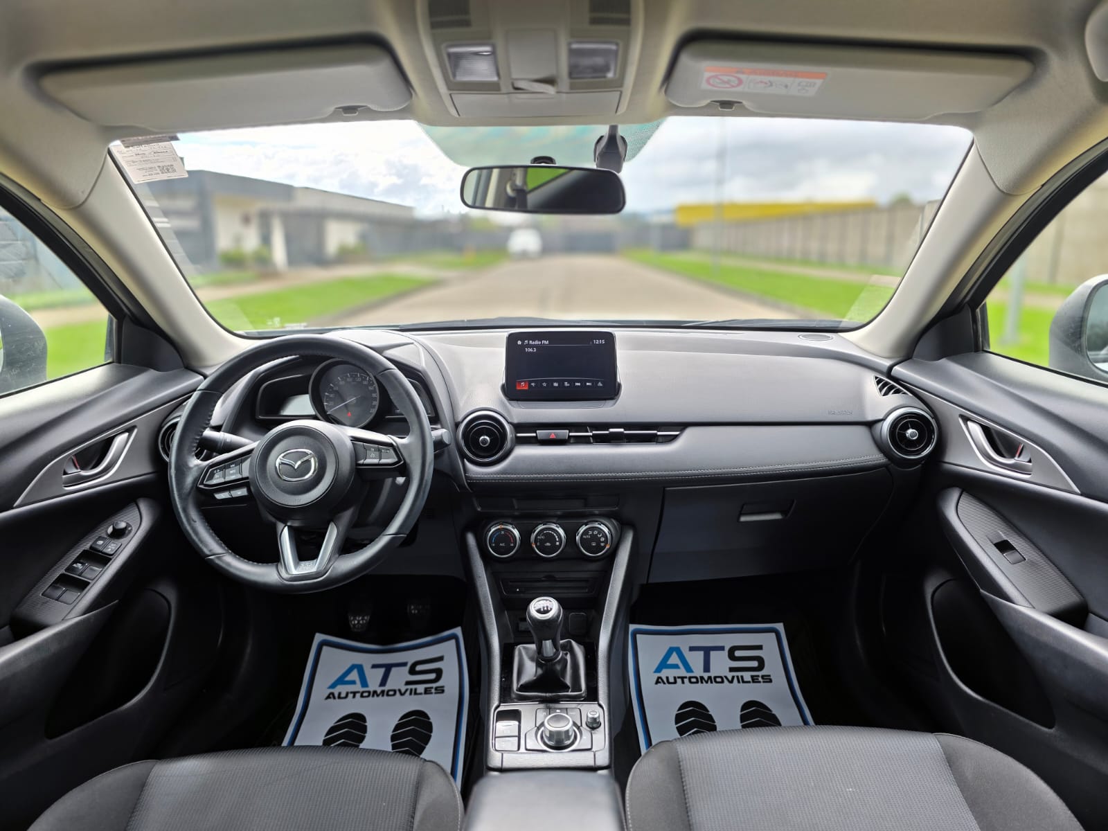 
								Mazda CX-3 R full									