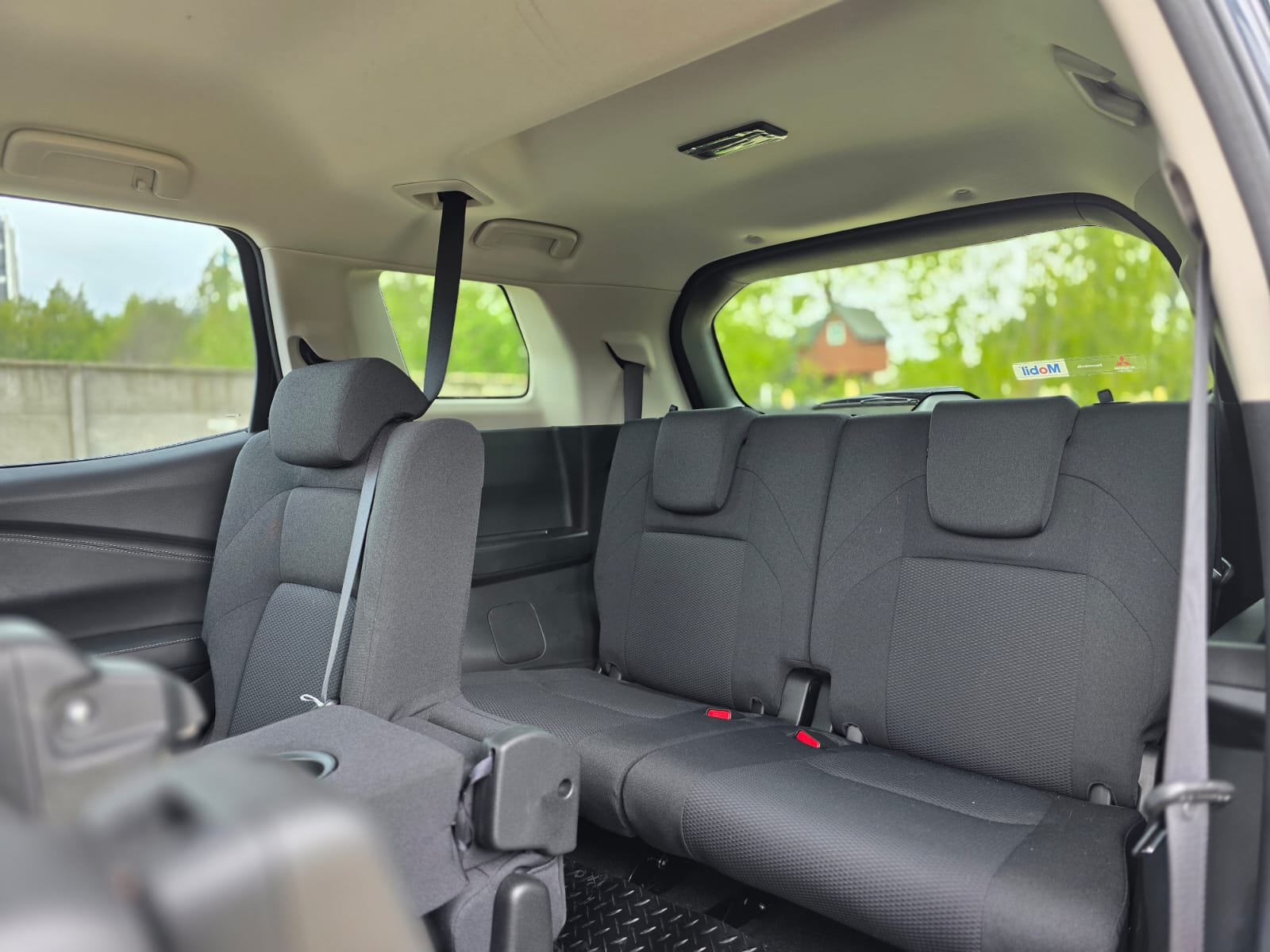 
								Mitsubishi Destinator GL full									