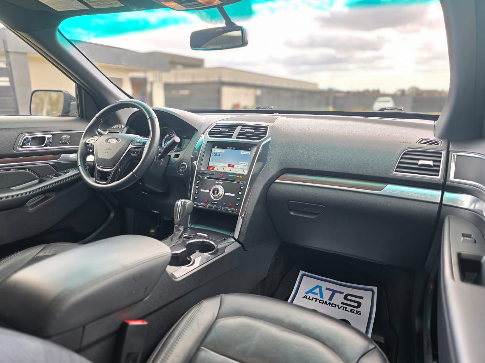 
								Ford EXPLORER LIMITED full									