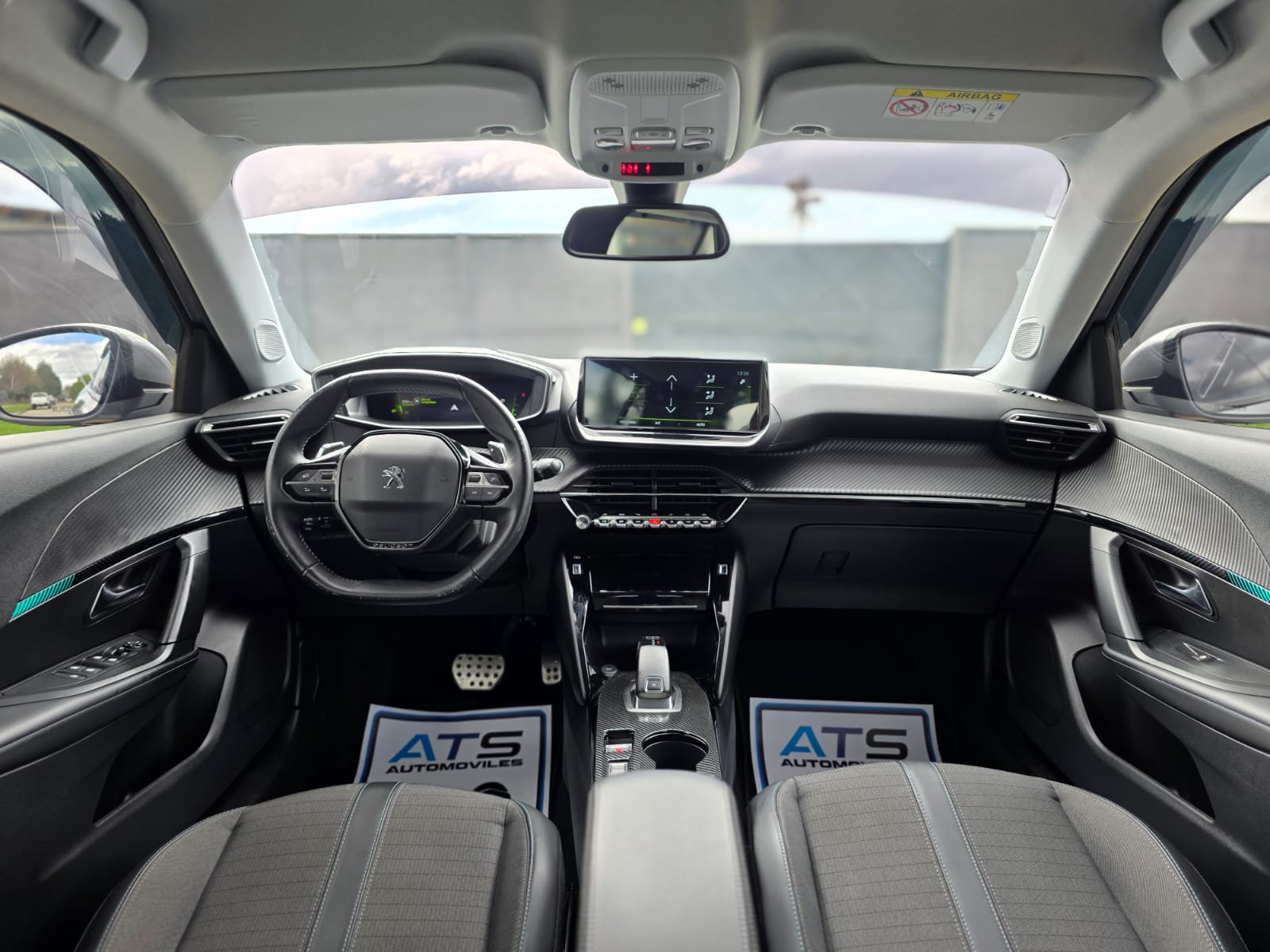 
								Peugeot 2008 ALLURE full									