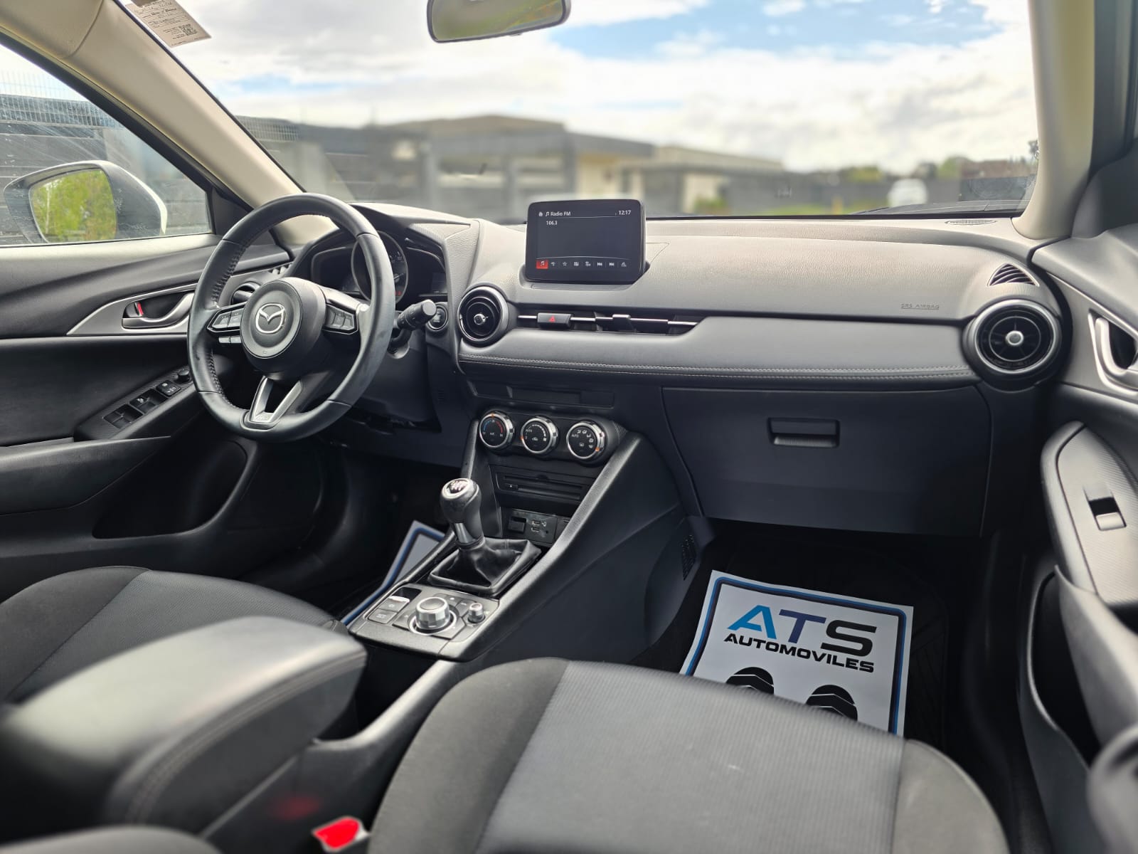 
								Mazda CX-3 R full									