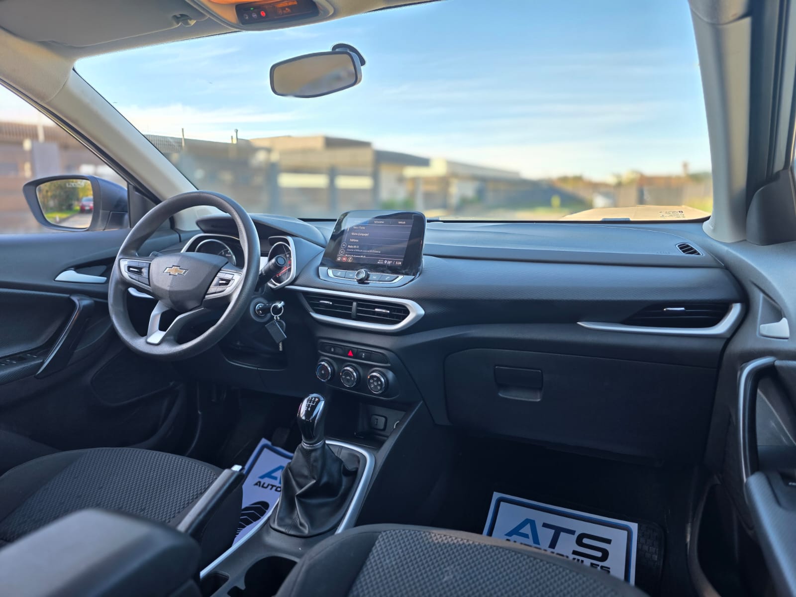 
								Chevrolet TRACKER LS full									