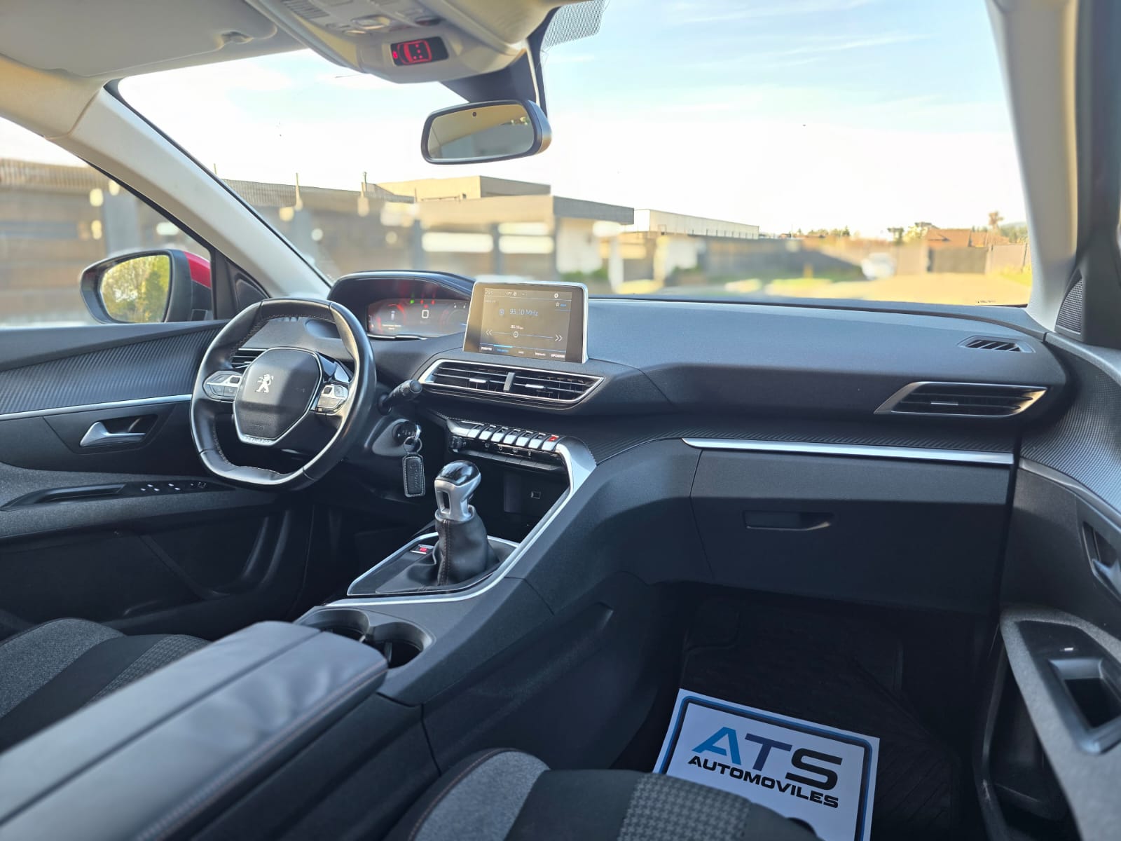 
								Peugeot 3008 ACTIVE full									