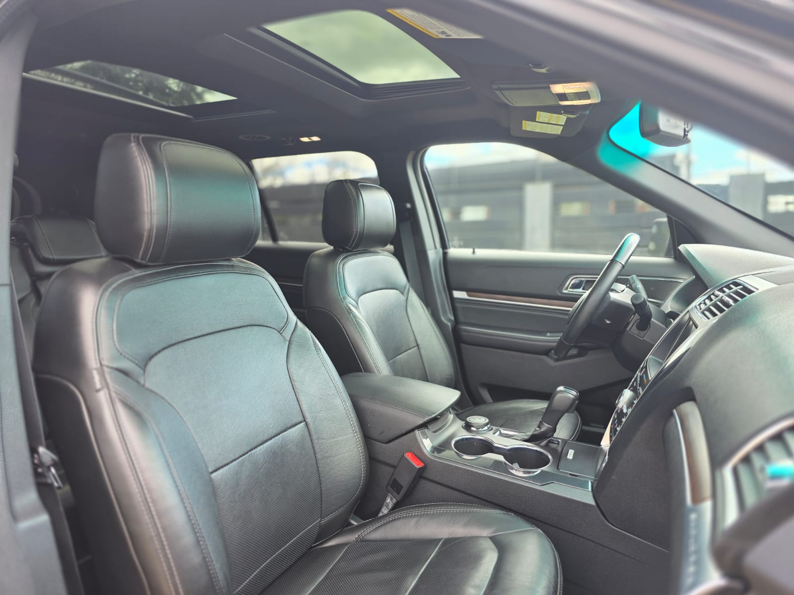 
								Ford EXPLORER LIMITED full									