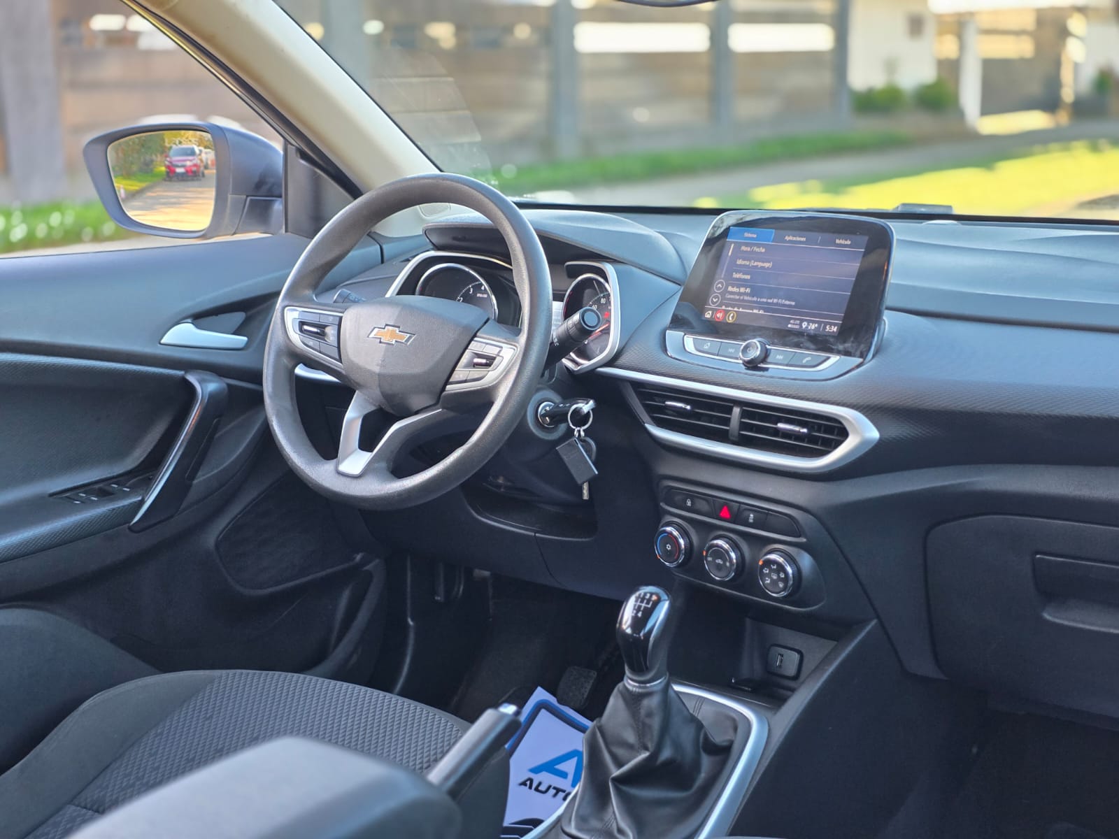 
								Chevrolet TRACKER LS full									