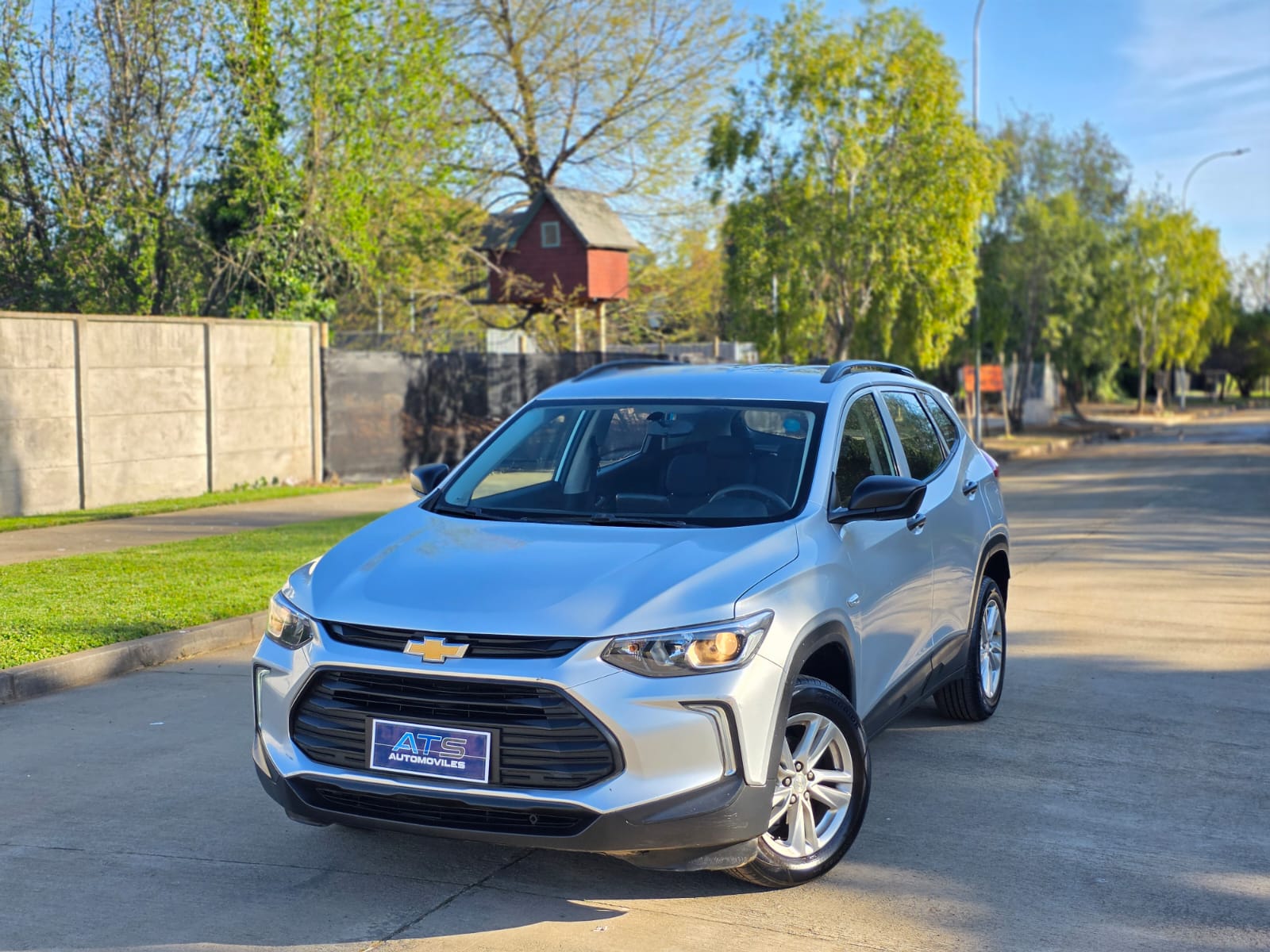 
								Chevrolet TRACKER LS full									