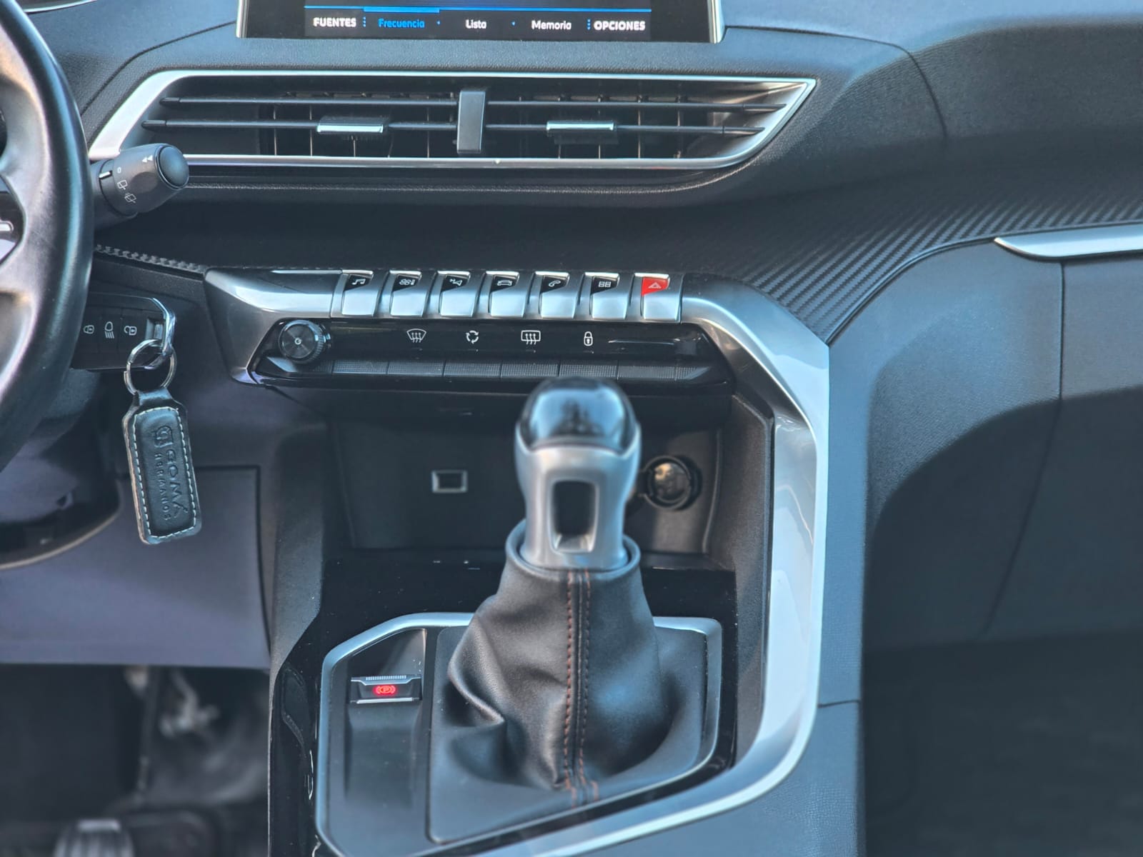 
								Peugeot 3008 ACTIVE full									