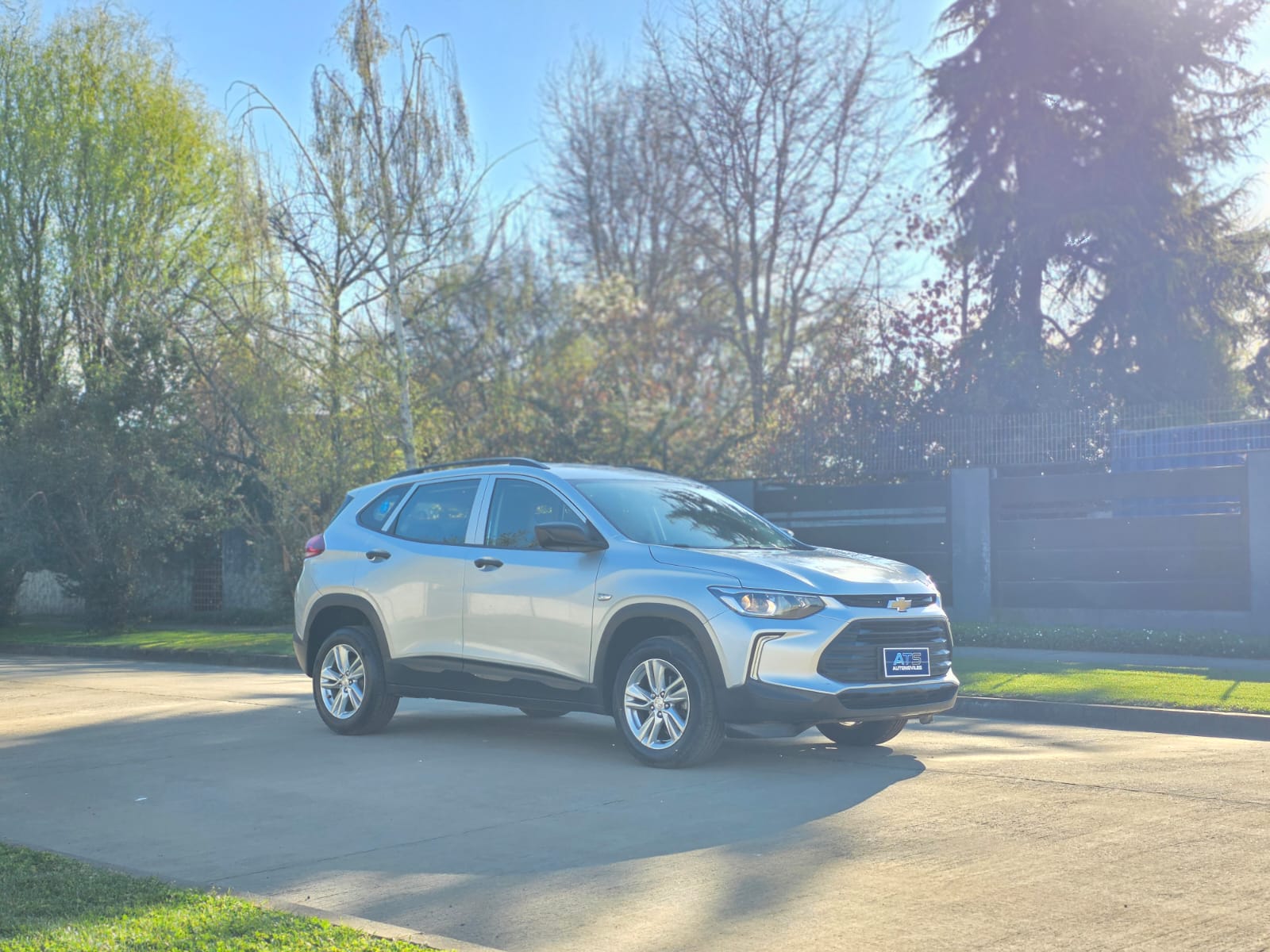 
								Chevrolet TRACKER LS full									