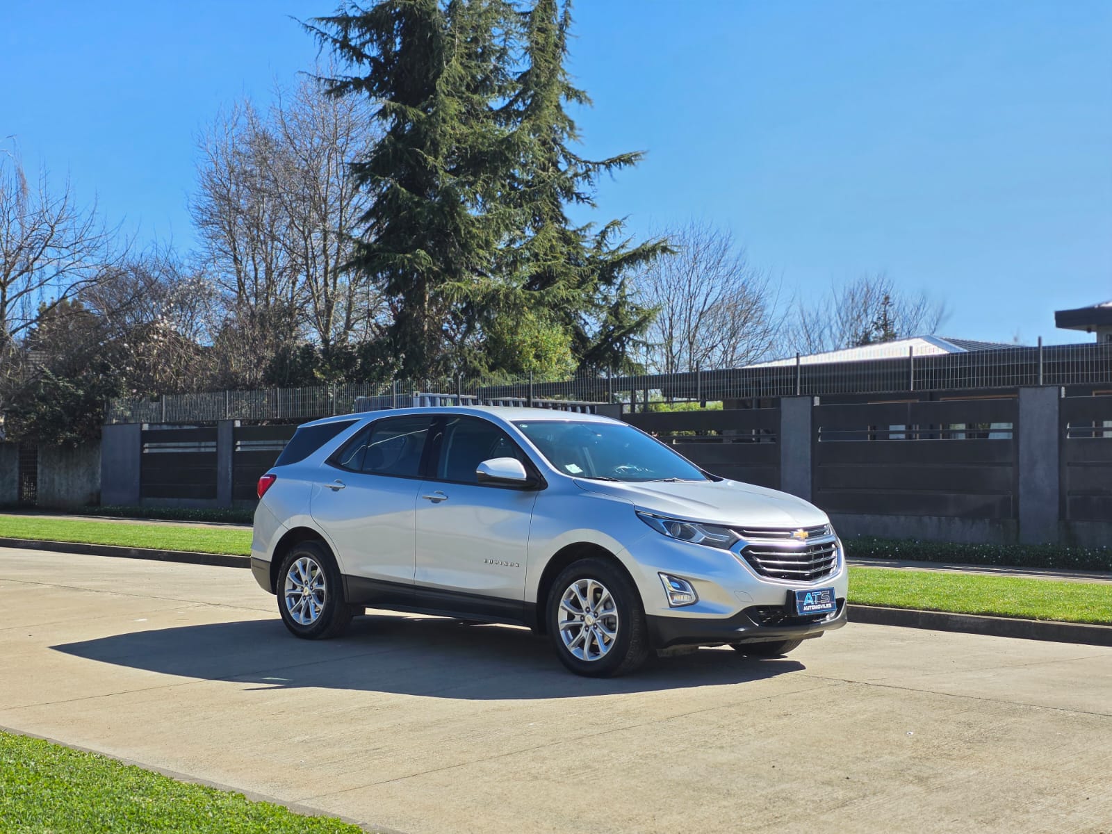 
								Chevrolet EQUINOX LS FWD full									