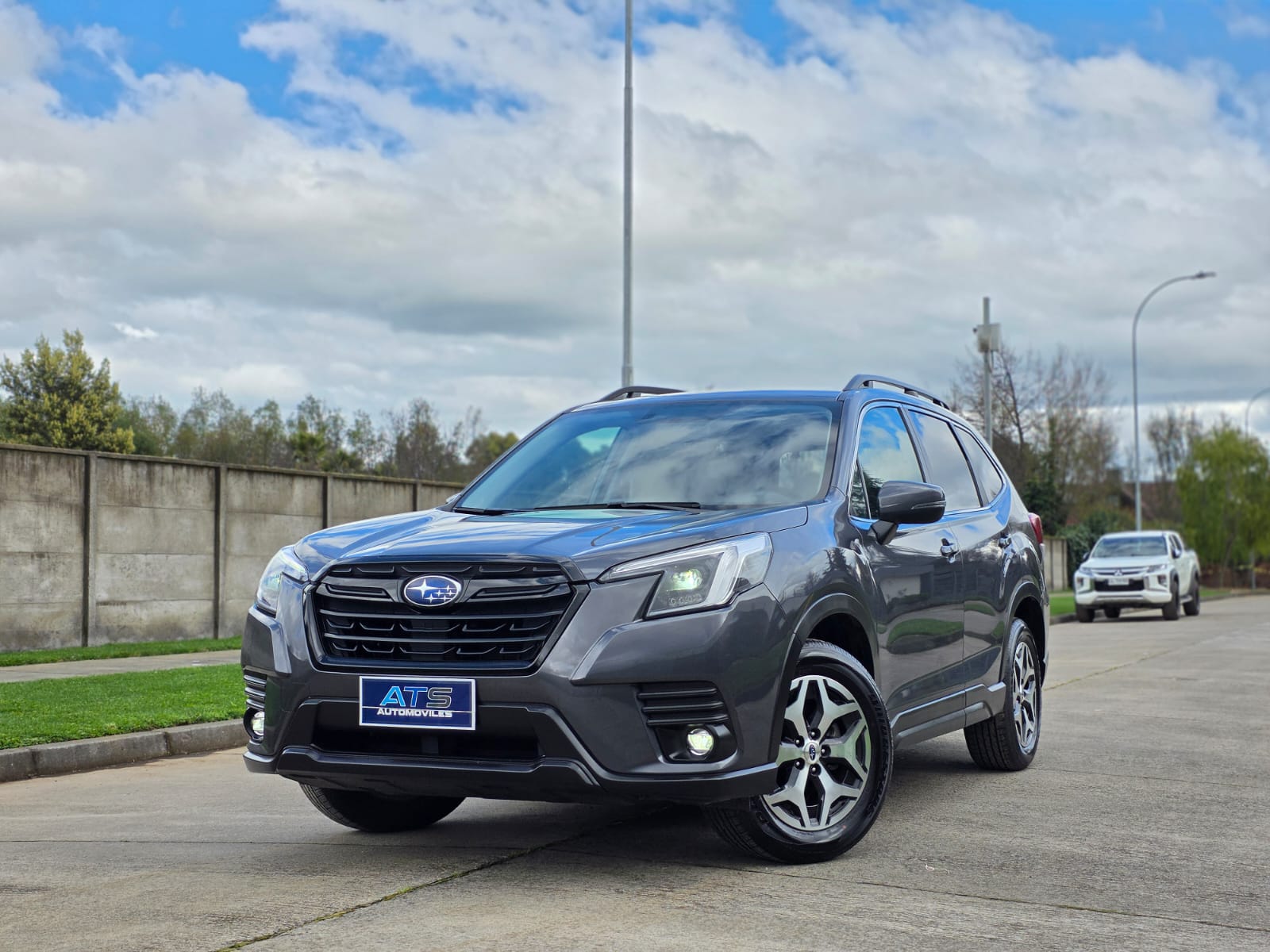 
								Subaru New Forester XS full									