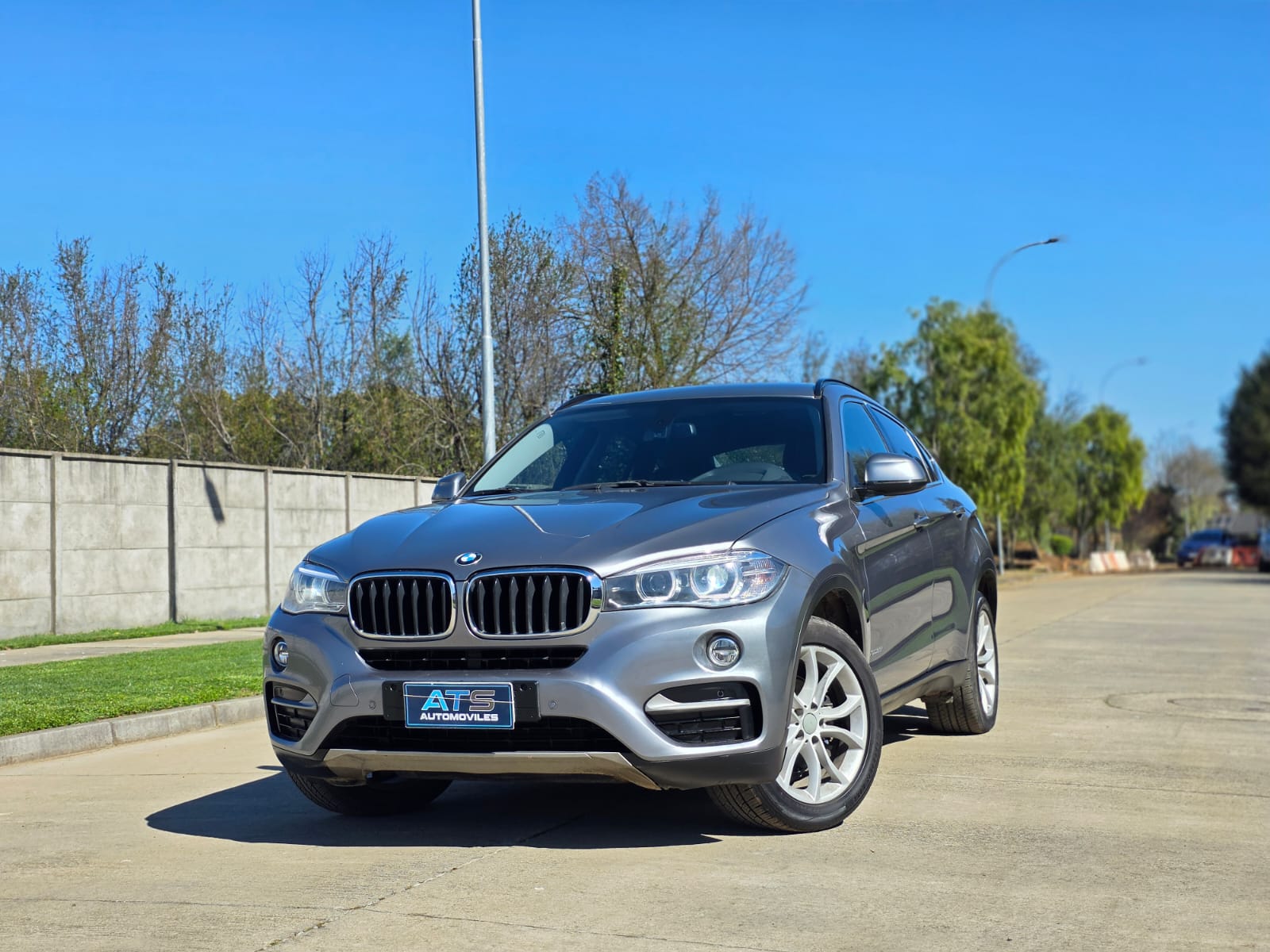 
								BMW X6 X-DRIVE full									
