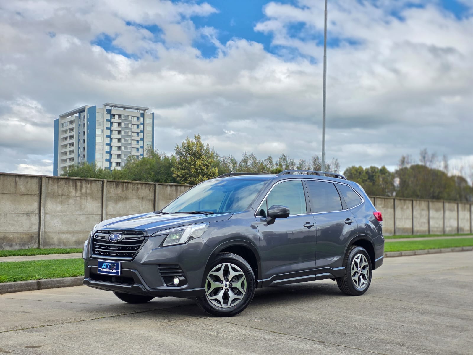 
								Subaru New Forester XS full									